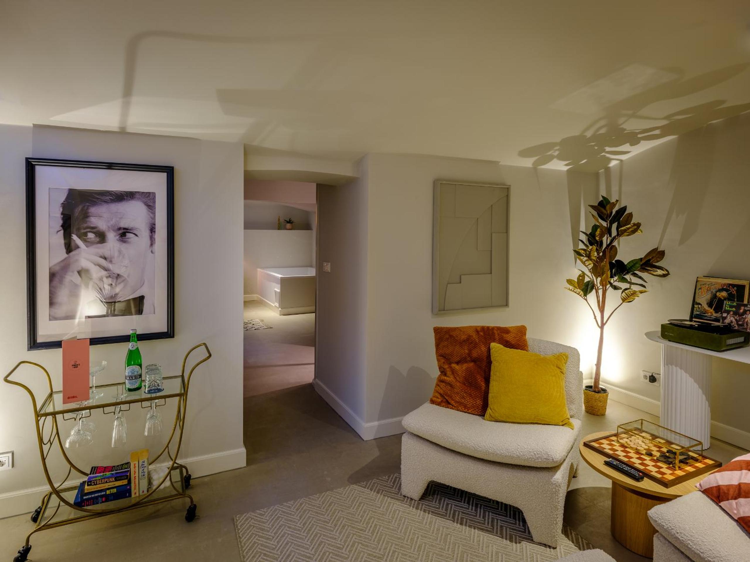 Suite with Spa Bath photo 3
