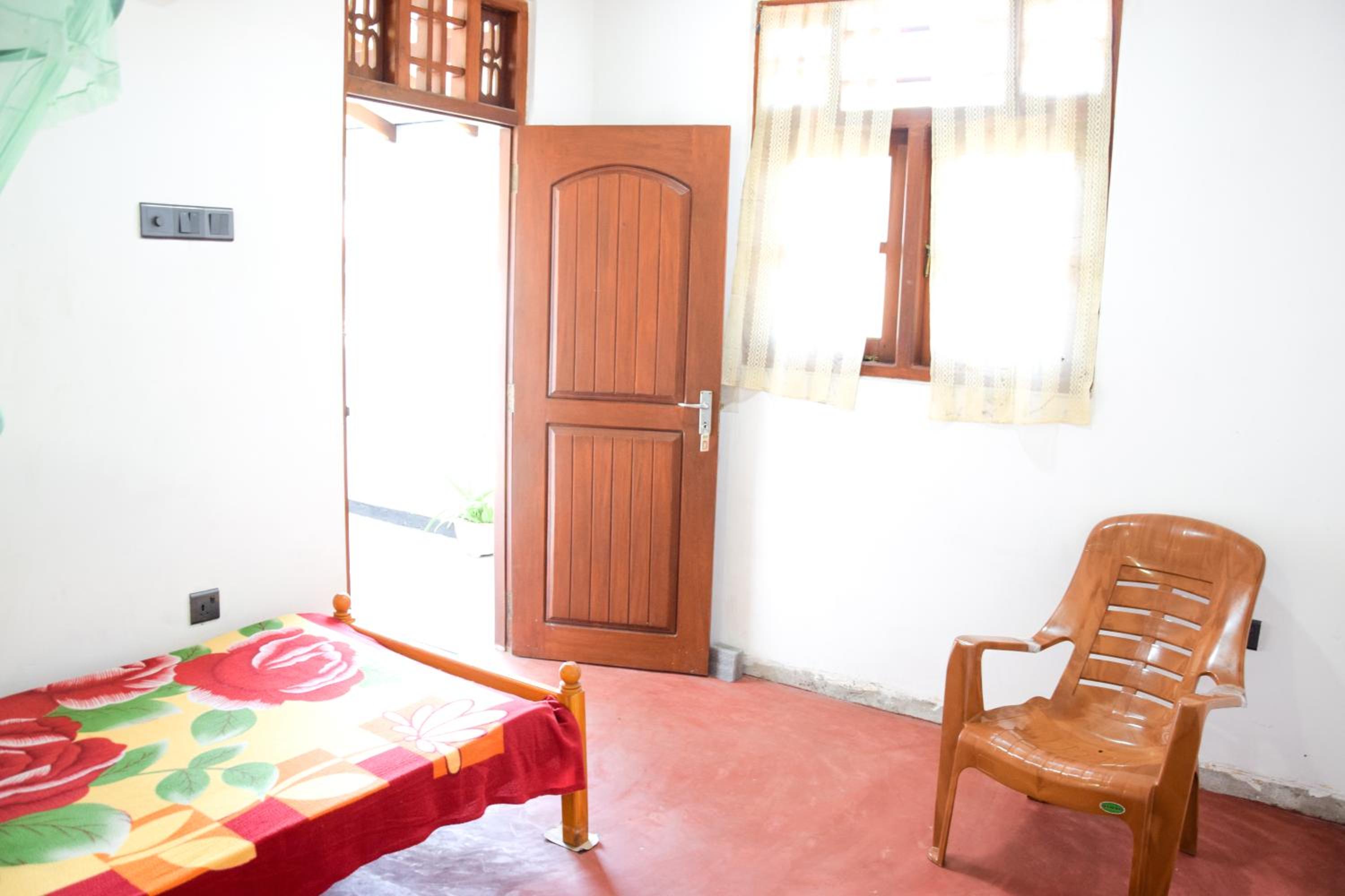 Single Room photo 1