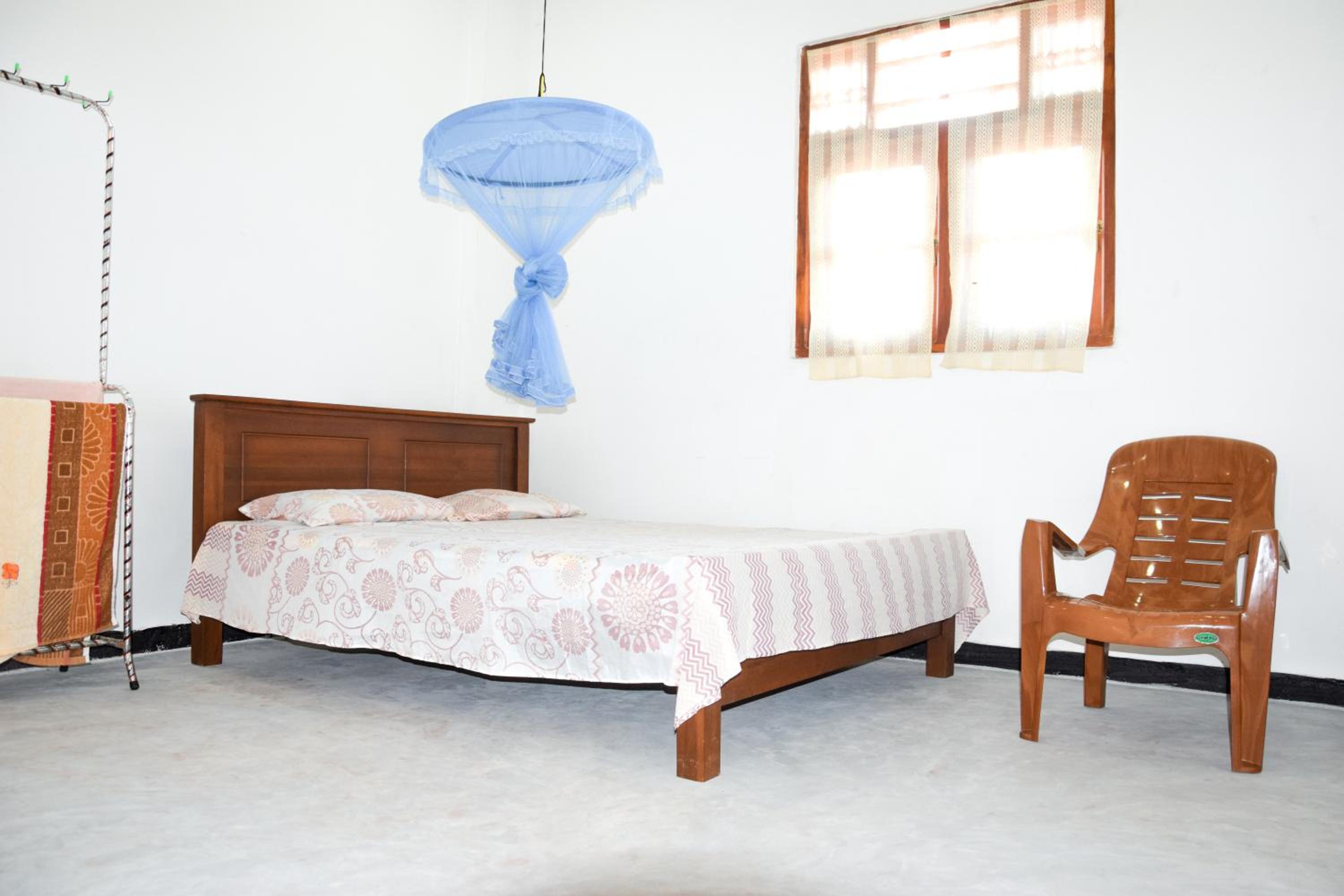 Budget Double Room photo 2