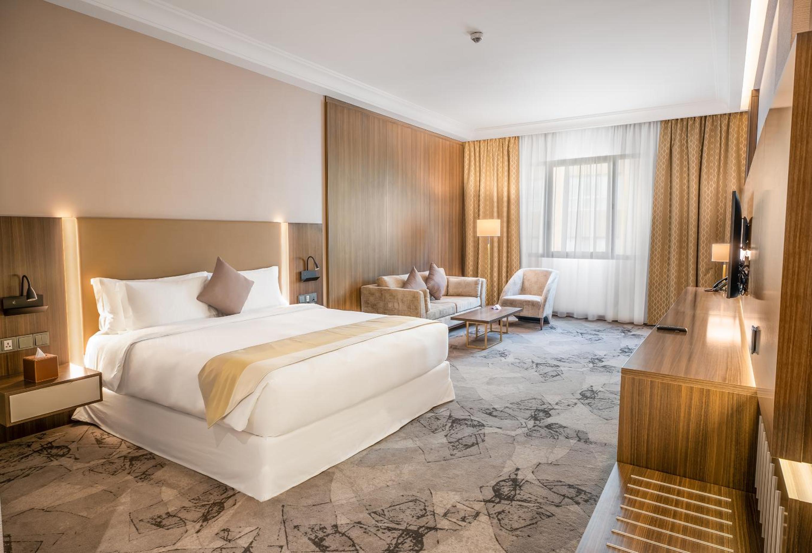 Business Suite photo 1
