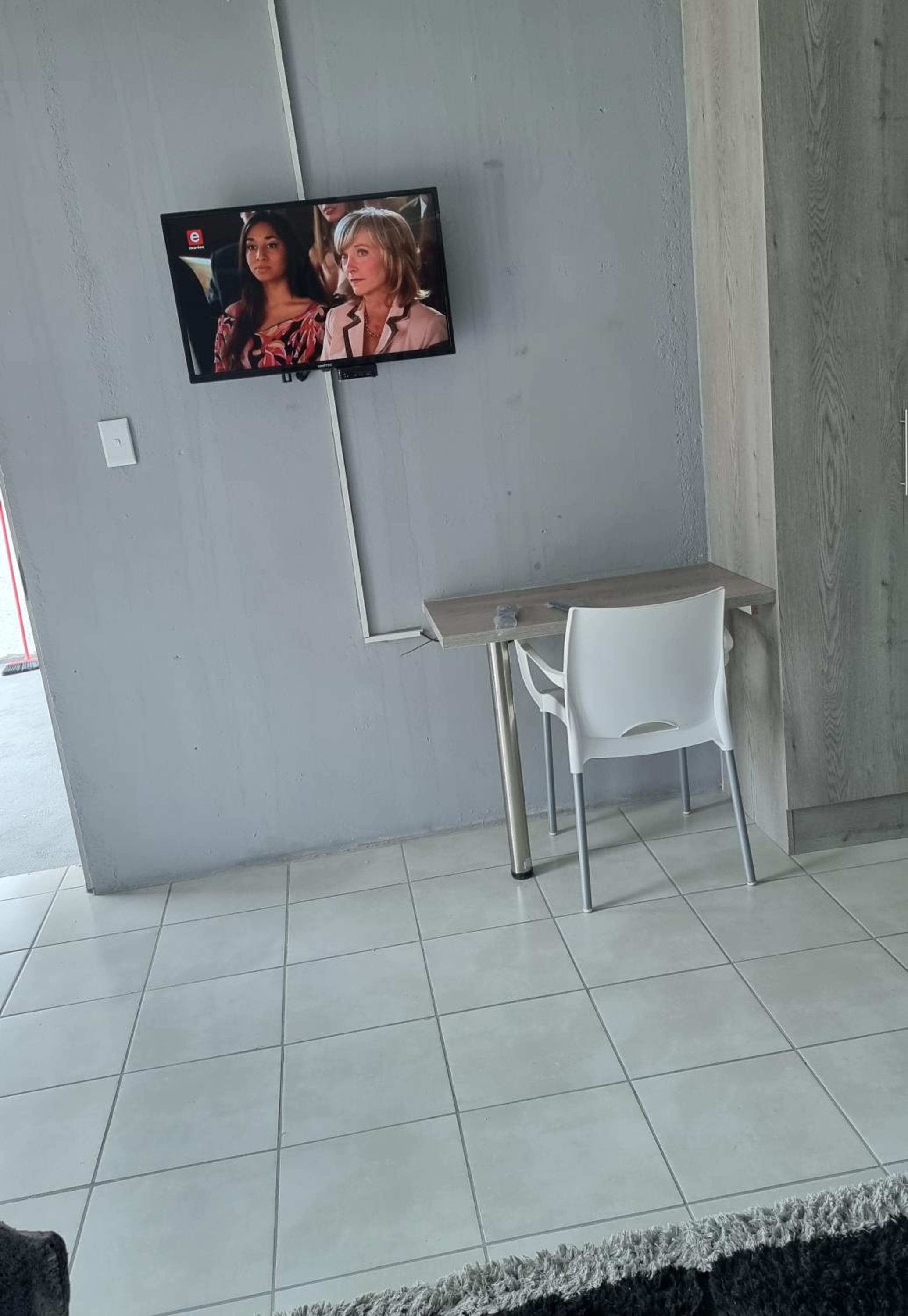 Large Double Room photo 1
