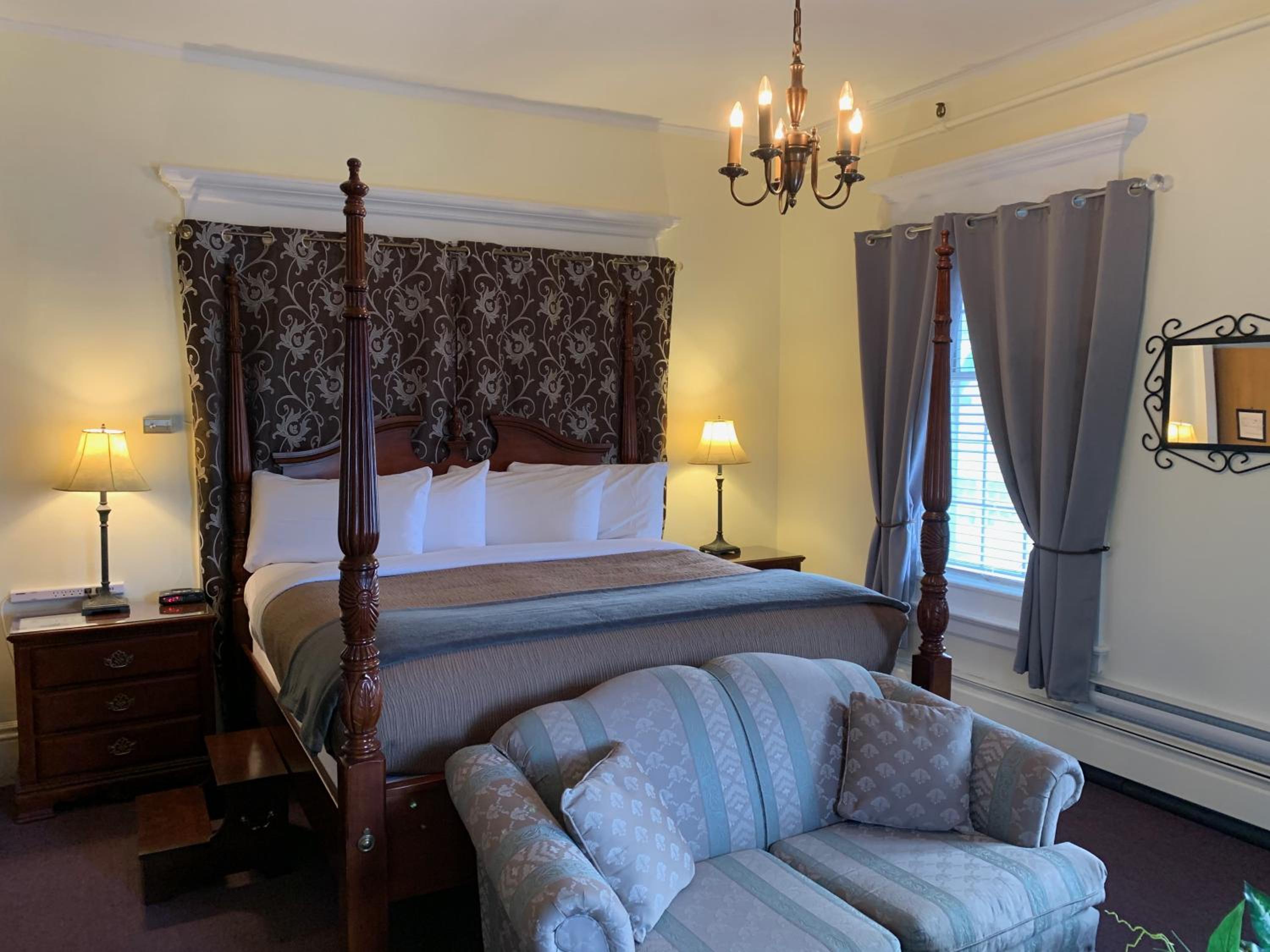 Junior Suite with Balcony photo 2