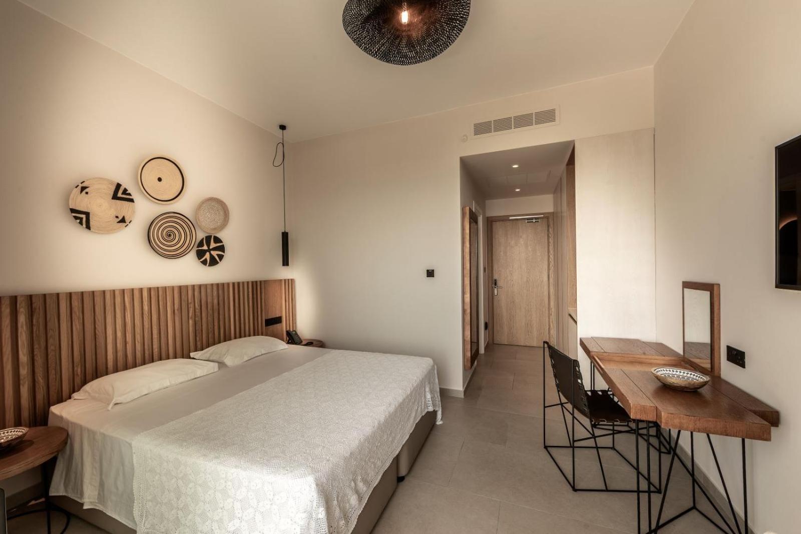 Premium Rooms - Photo 6
