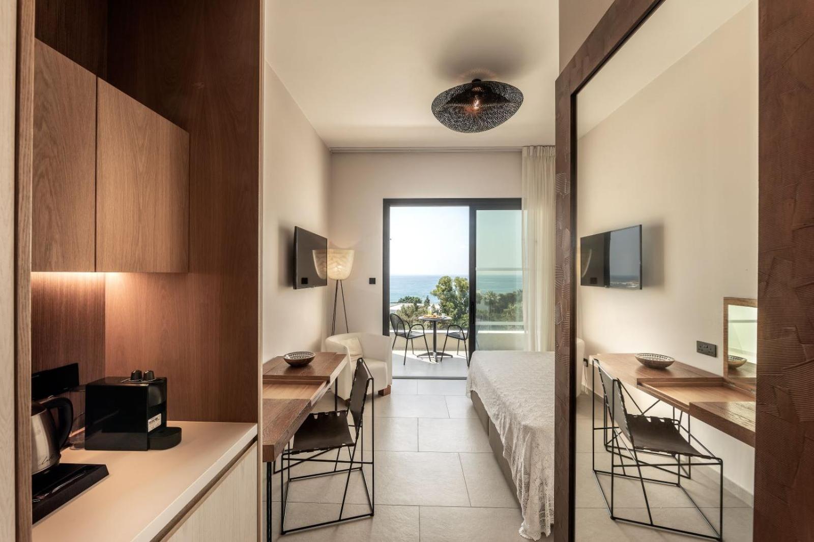 Premium Rooms - Photo 3