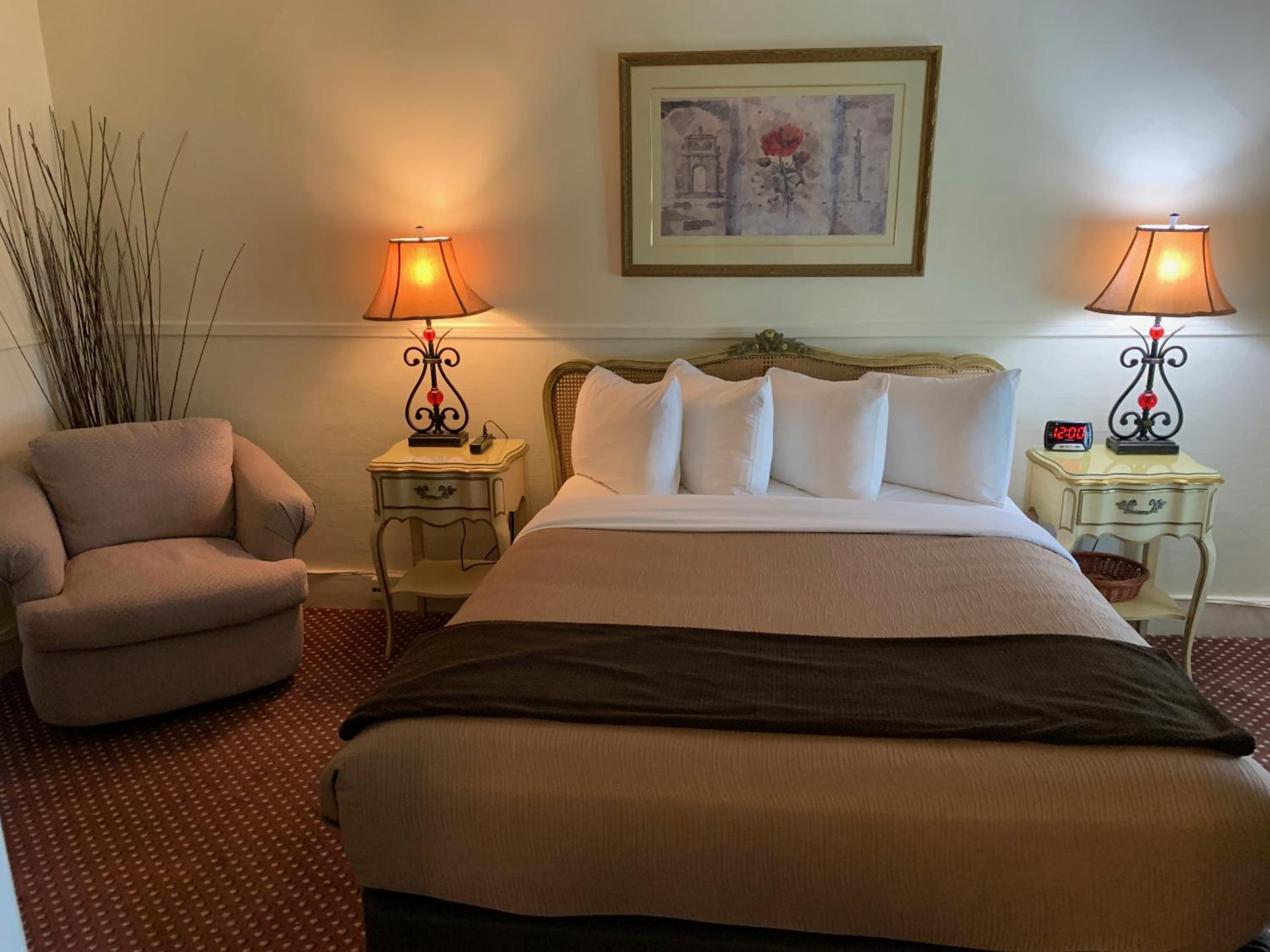 Deluxe Queen Room photo 3