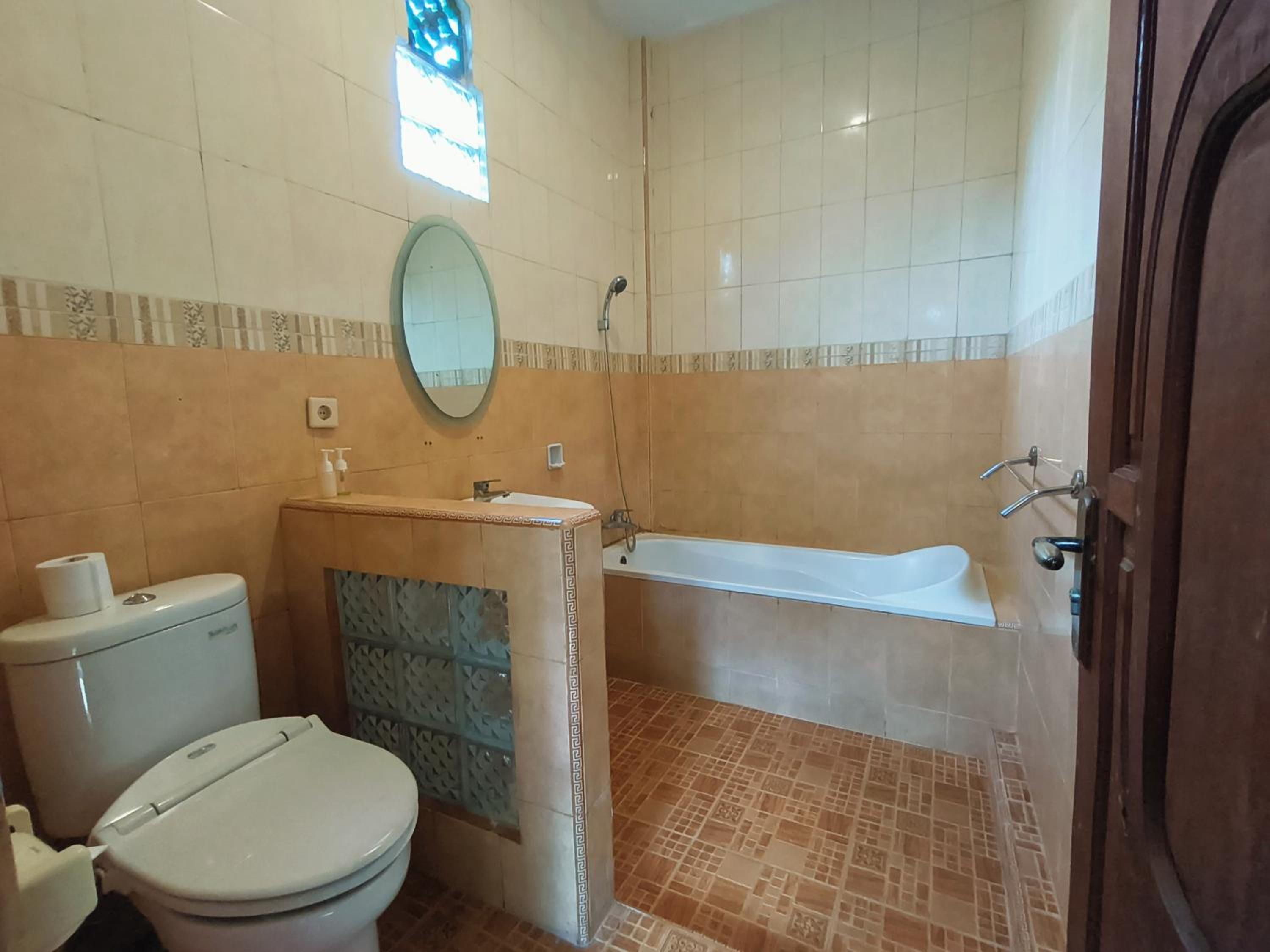 Double Room - Photo 7