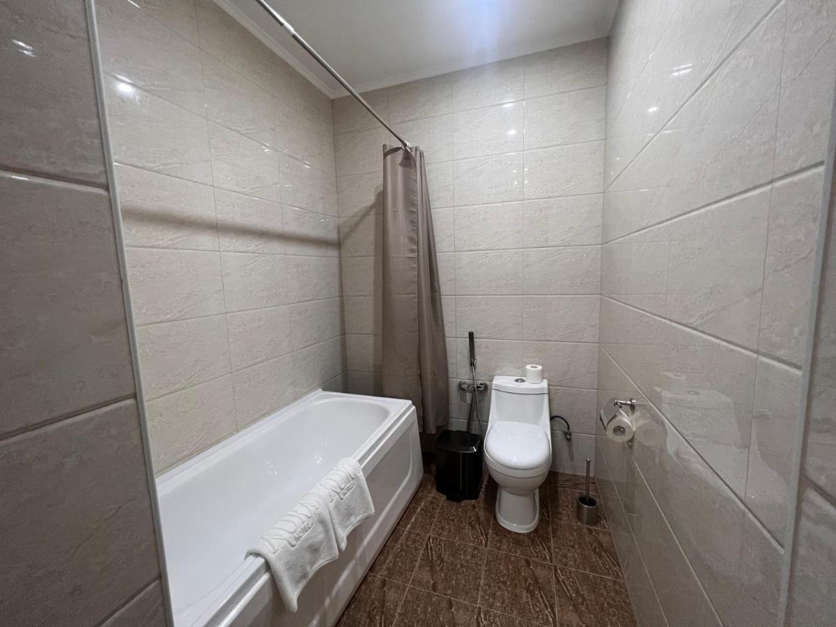 Budget Twin Room photo 3