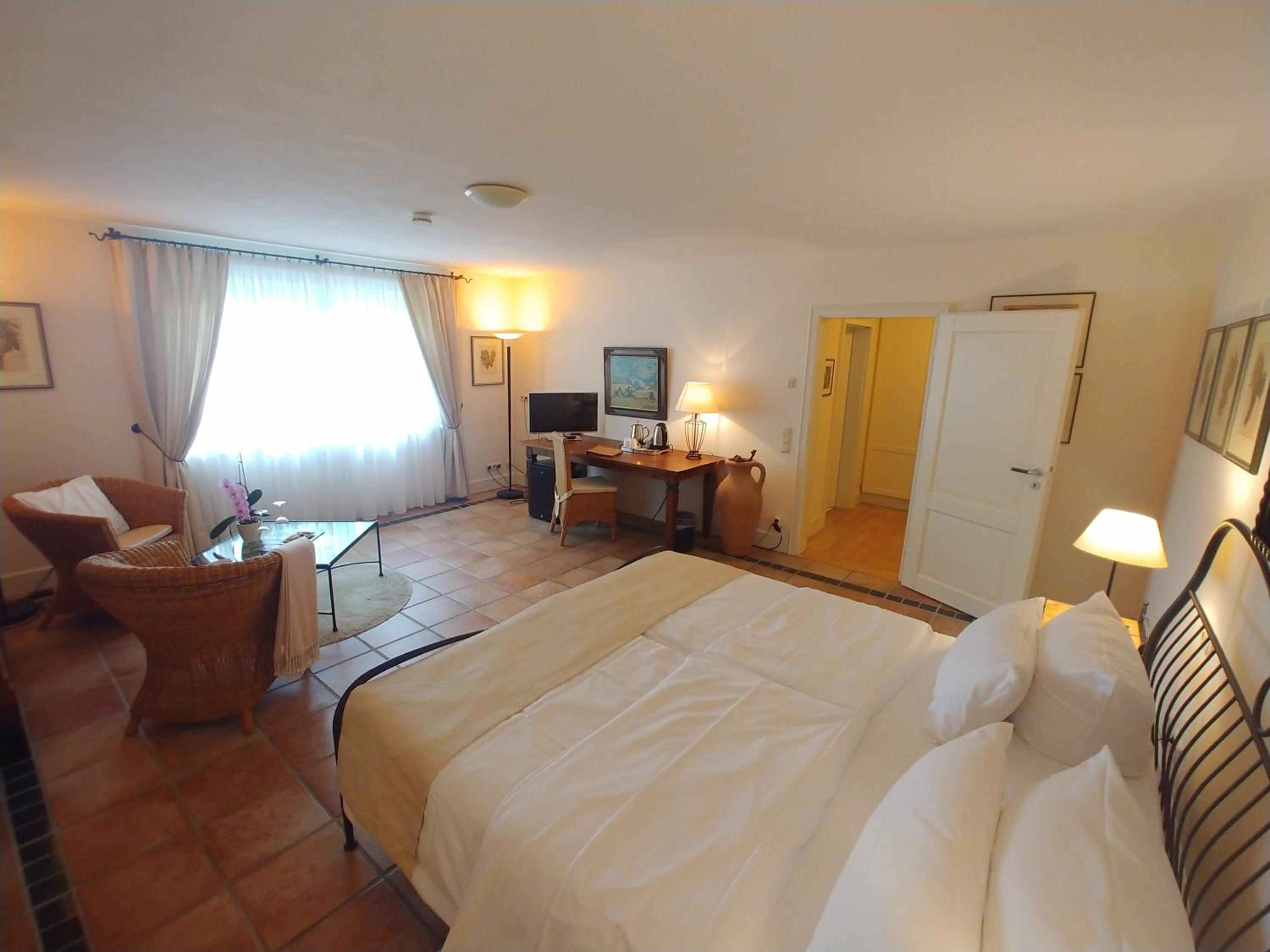 Standard Suite - GRABEN