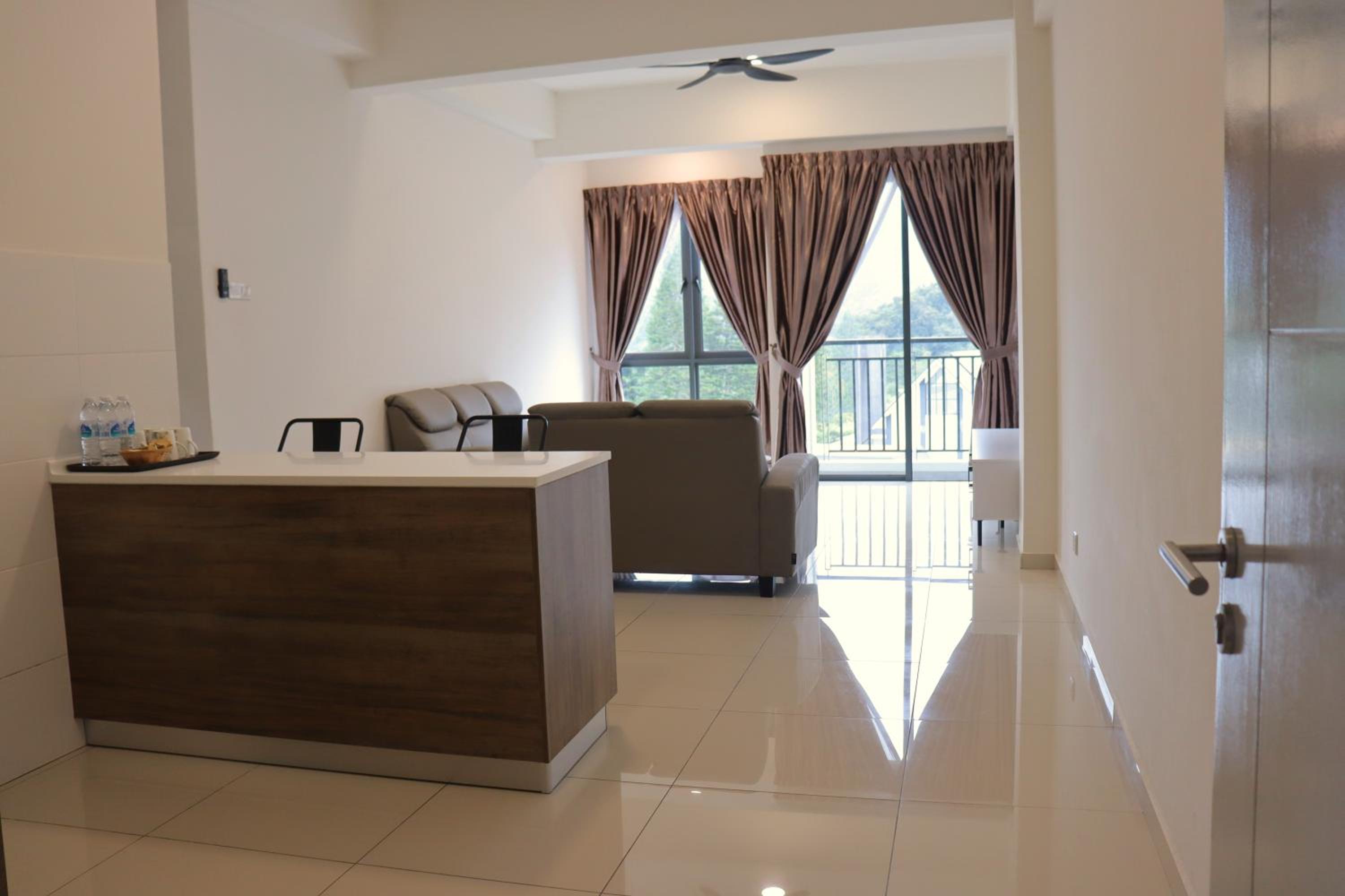Deluxe Apartment photo 2