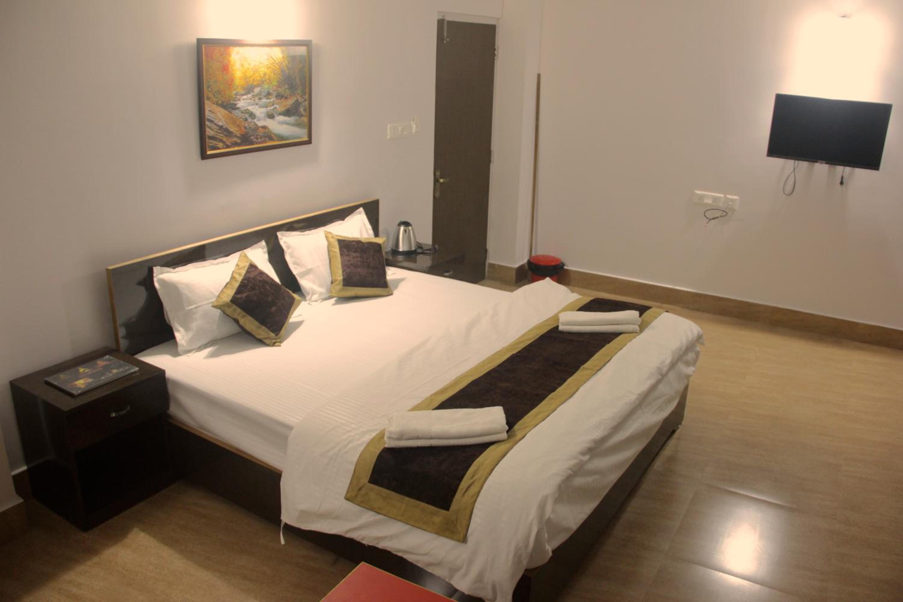 King Room with Balcony