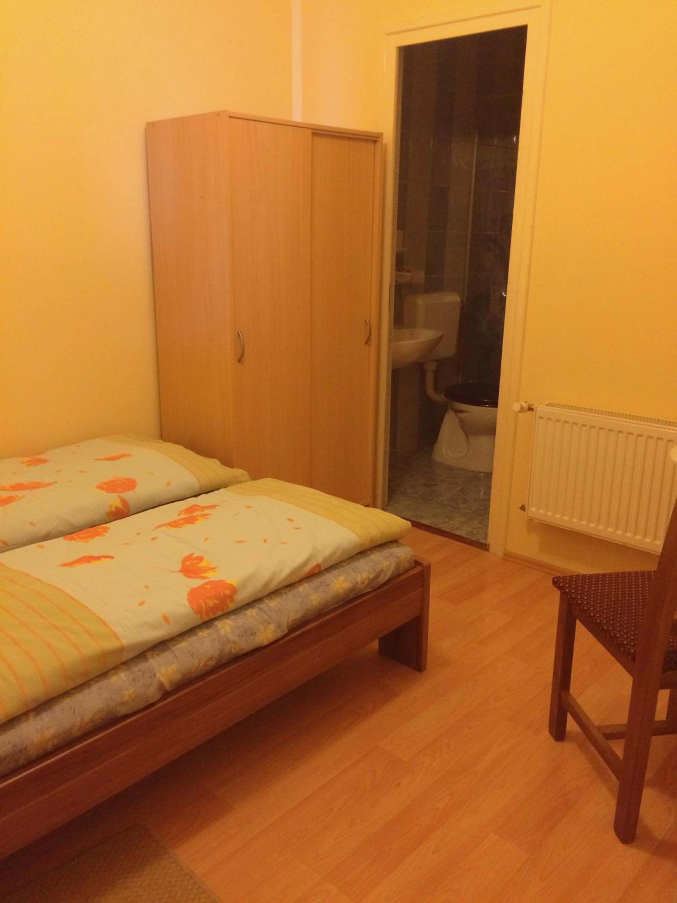 Single Room photo 2
