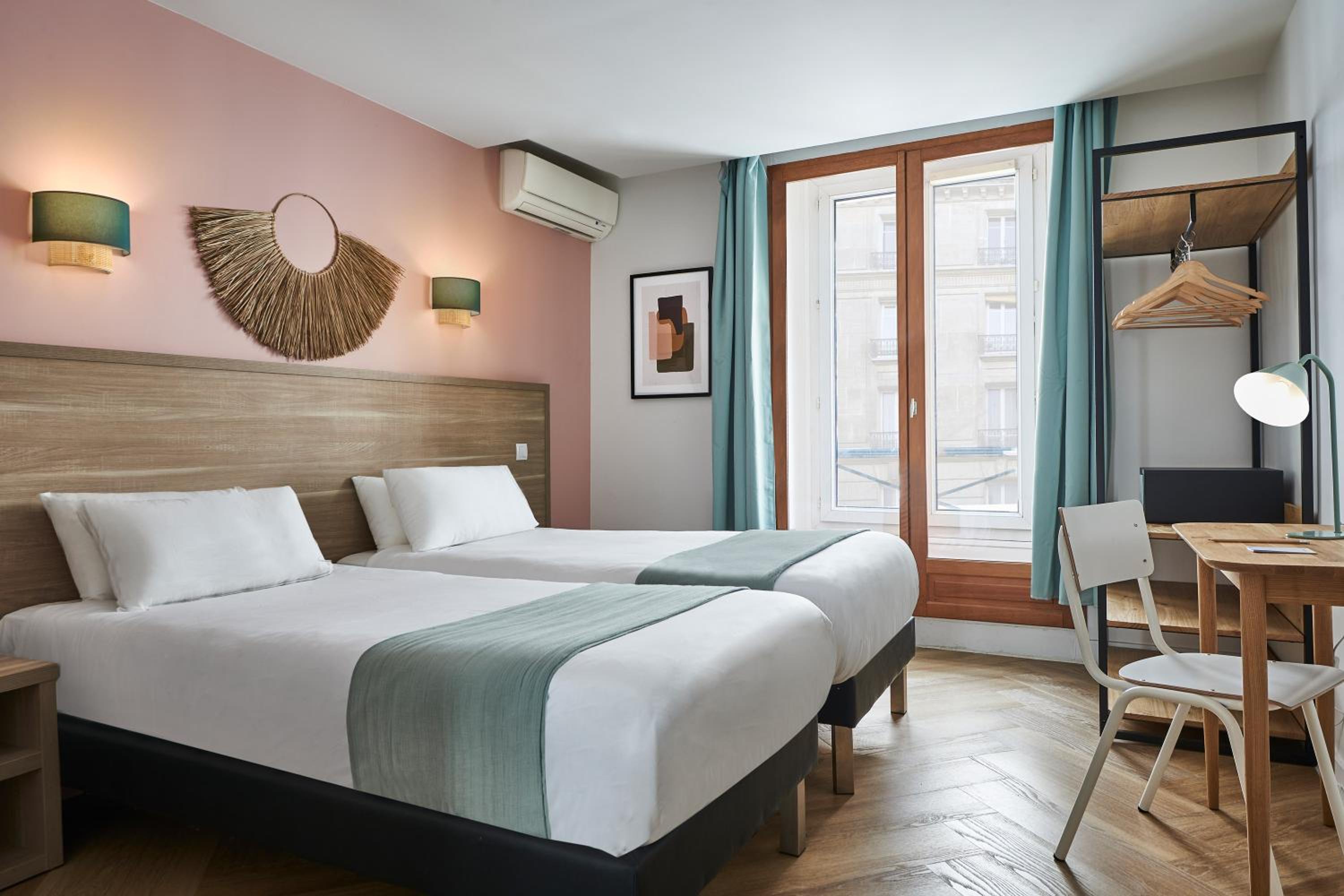 Club Twin Room