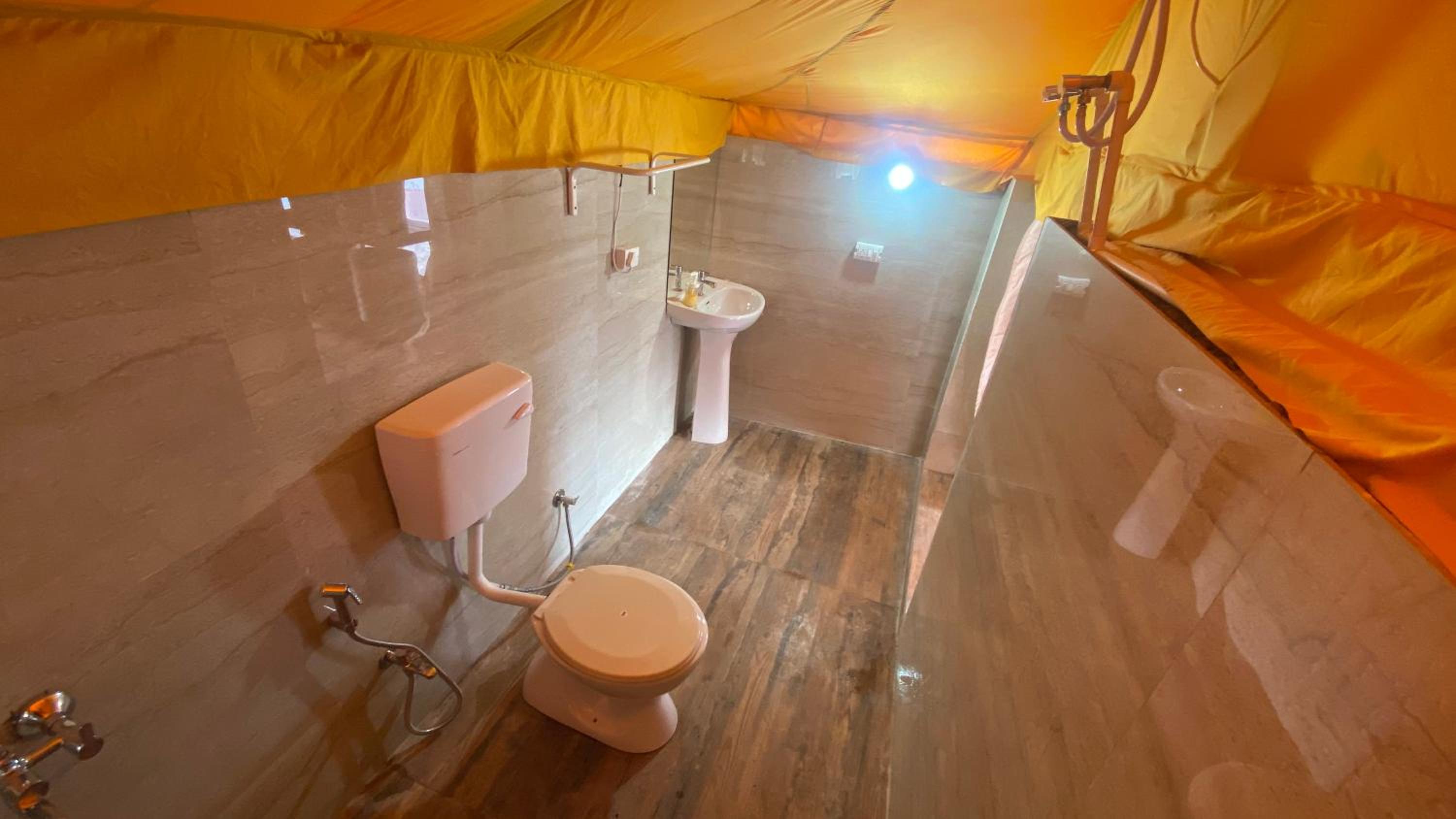 Superior Himalayan View Luxe Tent - Photo 7