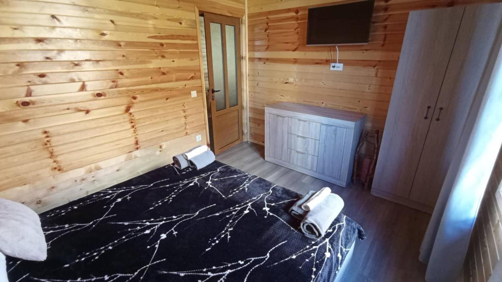 One-Bedroom Apartment - Photo 18