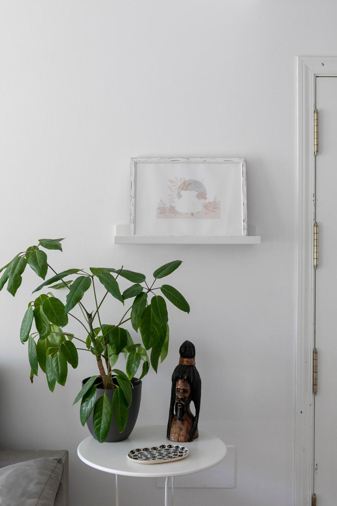 Apartment with Balcony - Photo 5