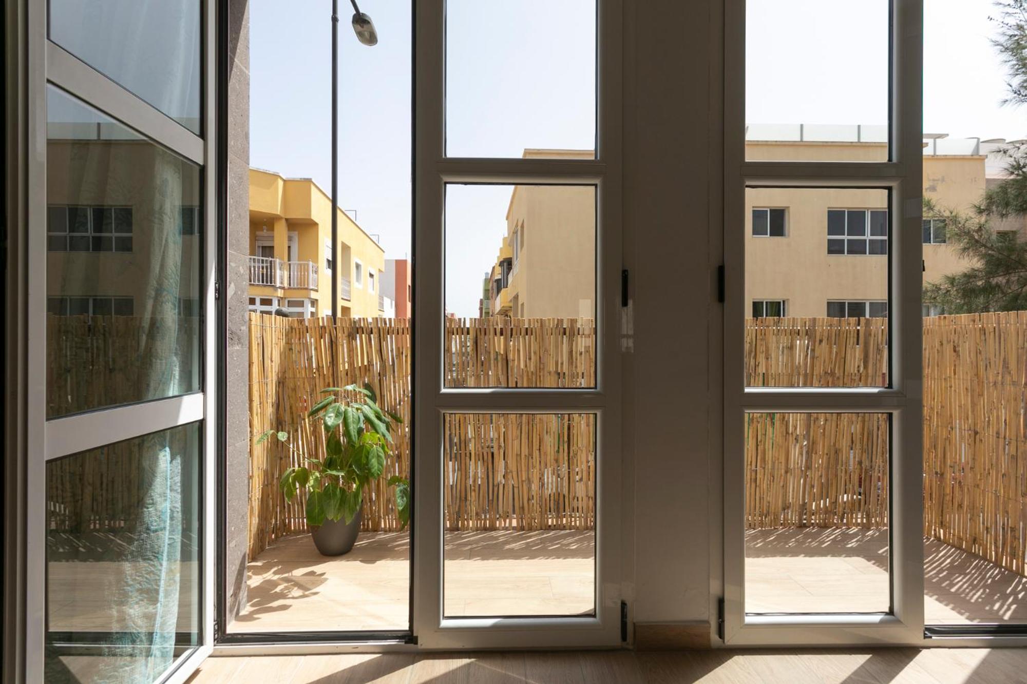 Apartment with Balcony - Photo 31