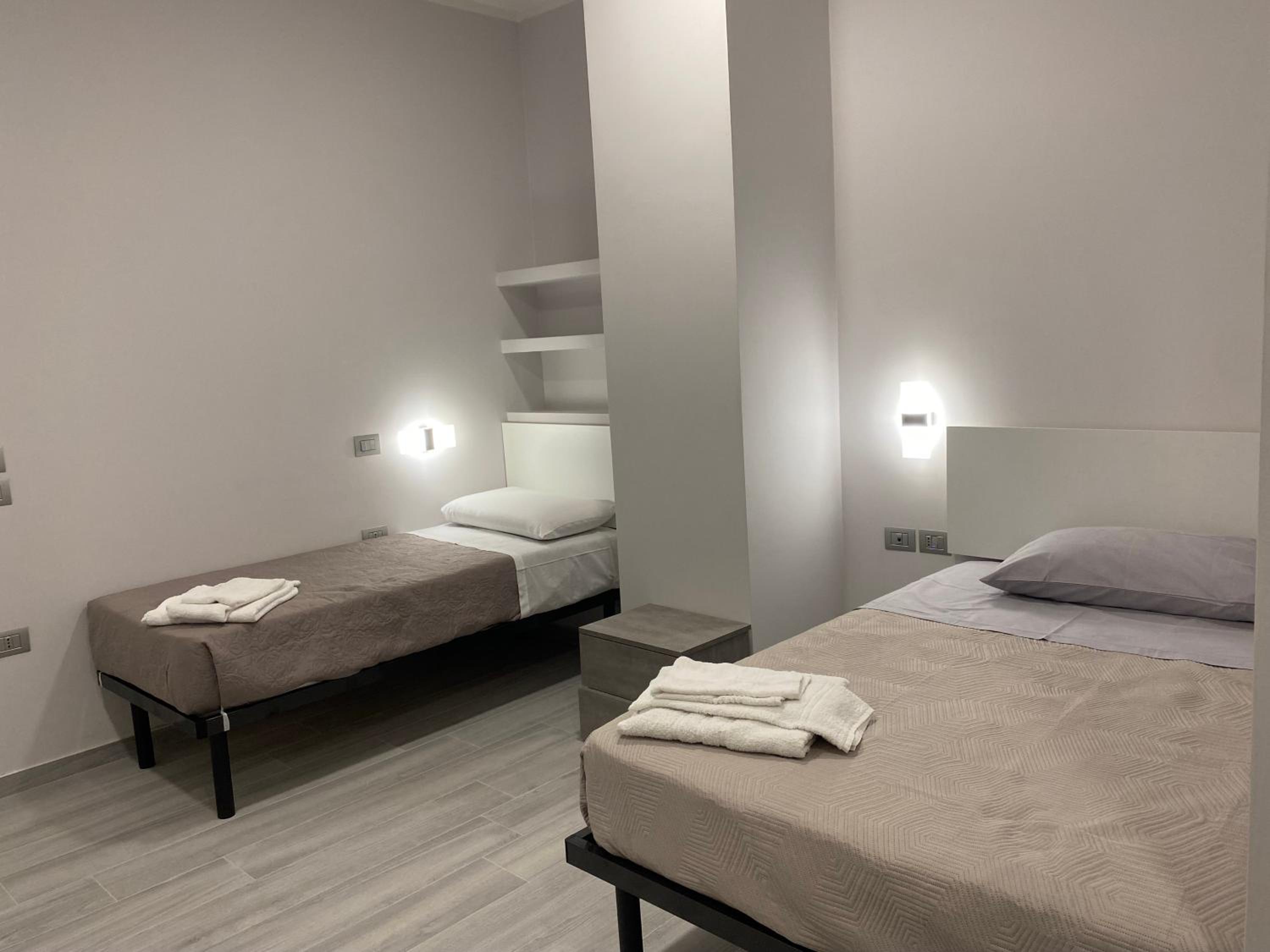 Large Twin Room photo 1