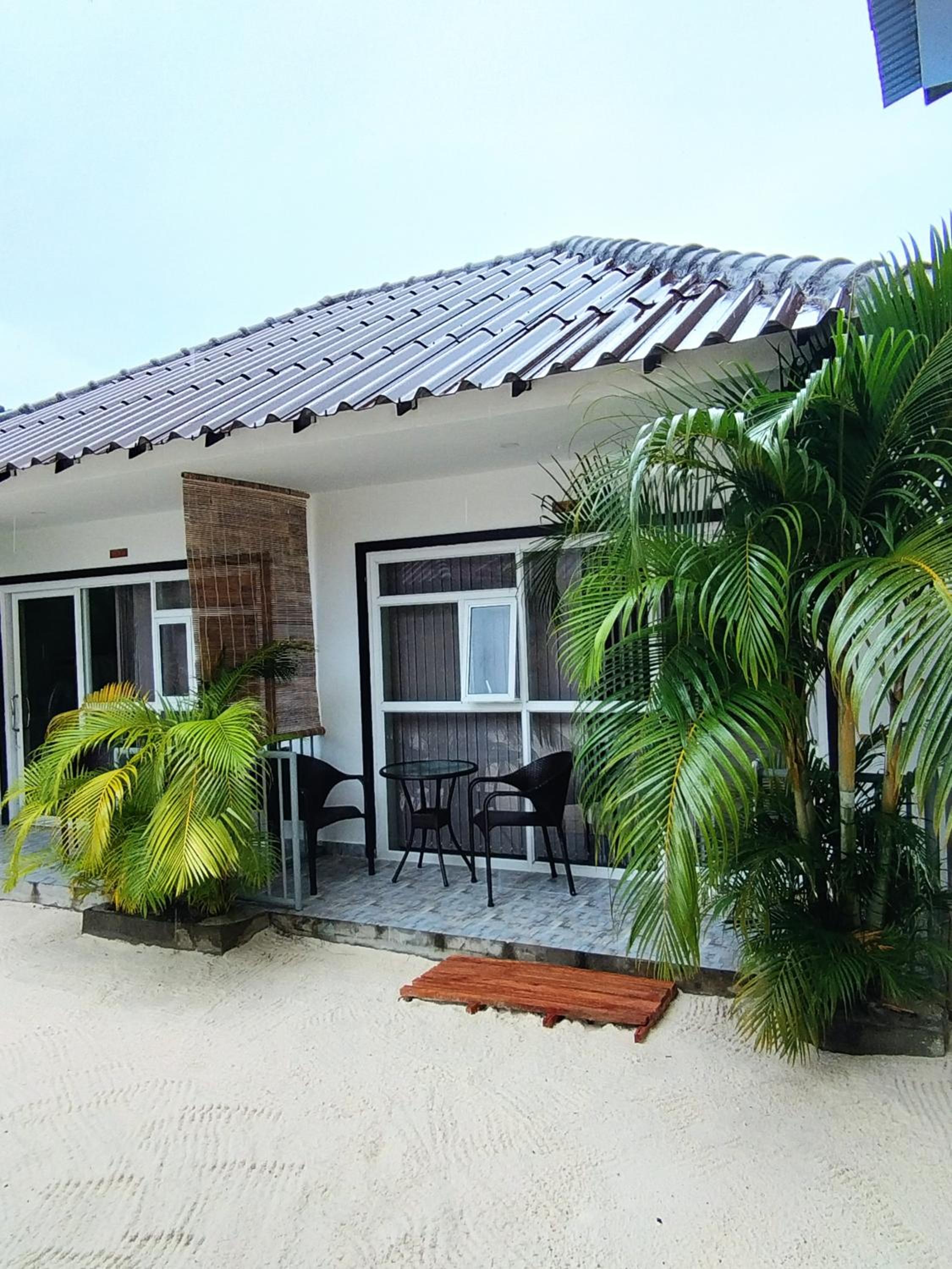 Family Bungalow - Photo 9
