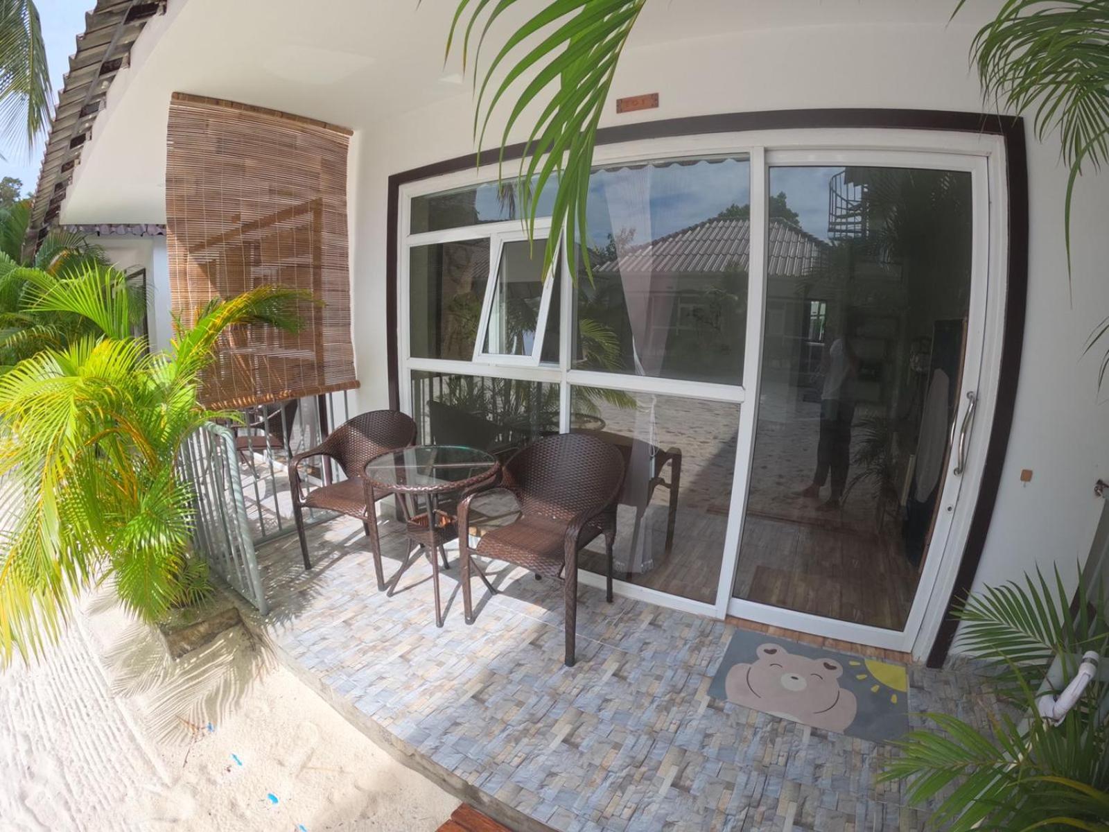 Family Bungalow - Photo 8