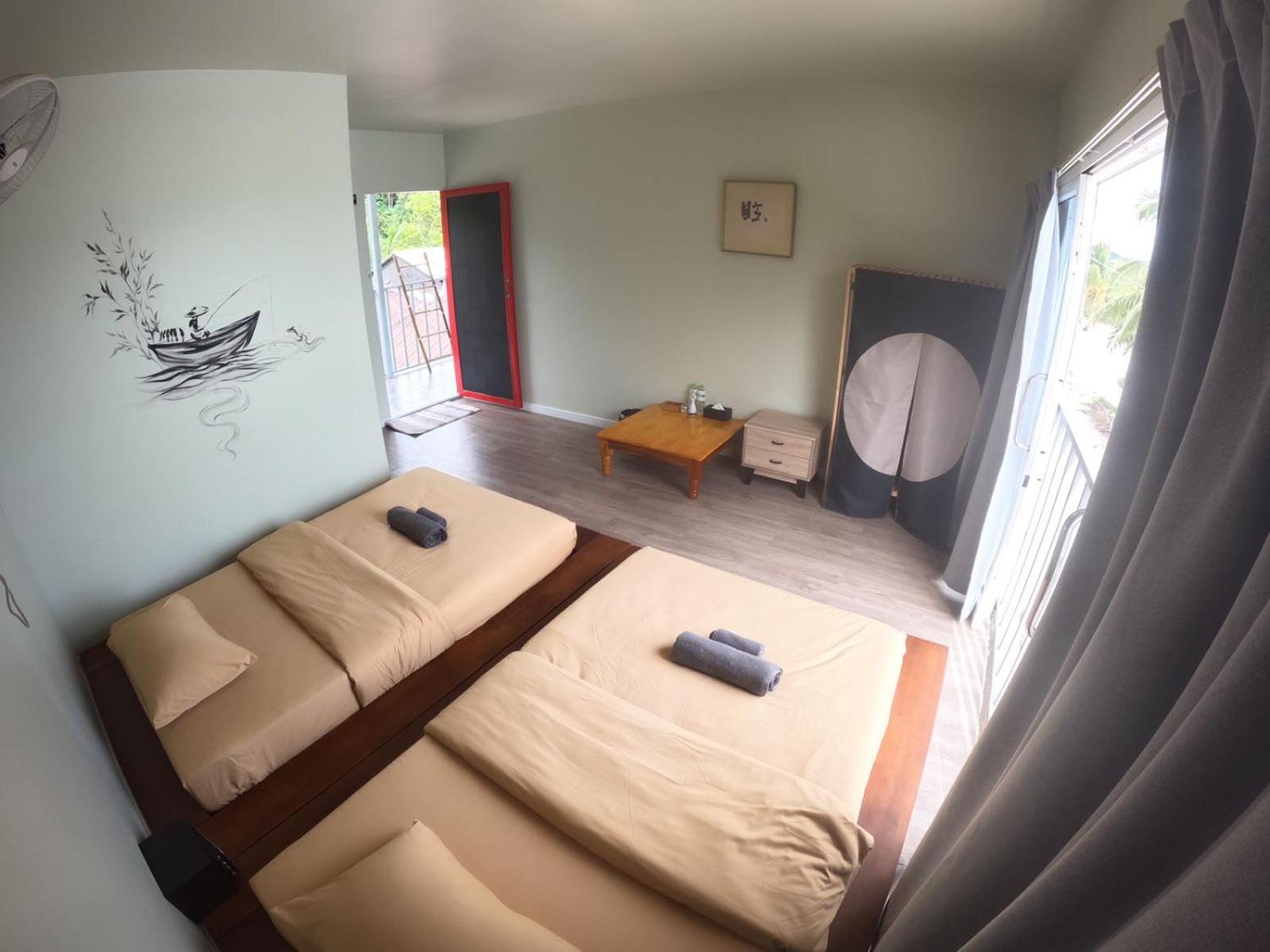 Superior Twin Room with Sea View - Photo 2