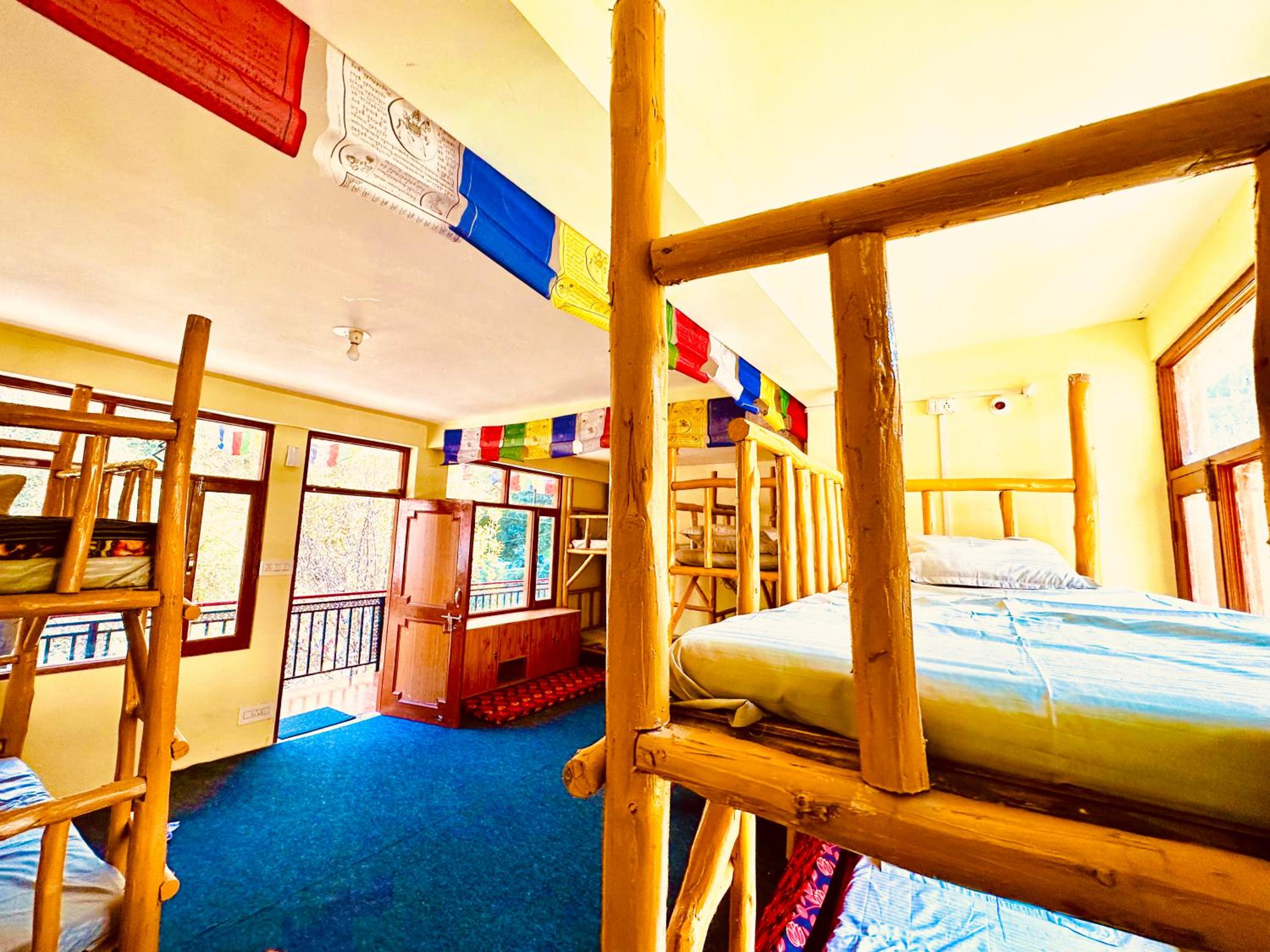 Bed In 8-Bed Mixed Dormitory Room photo 1