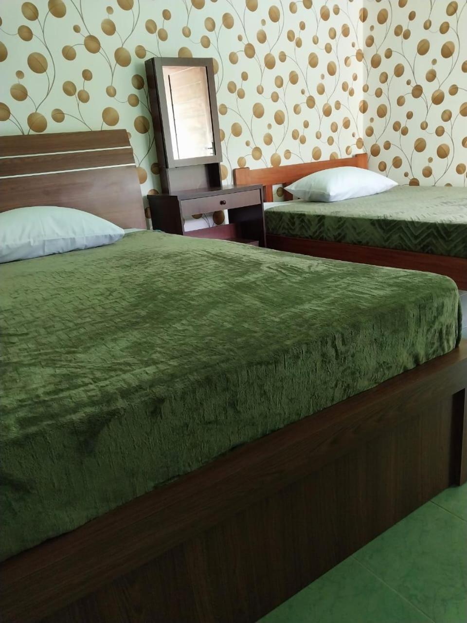 Double Room with Private Bathroom - Photo 6