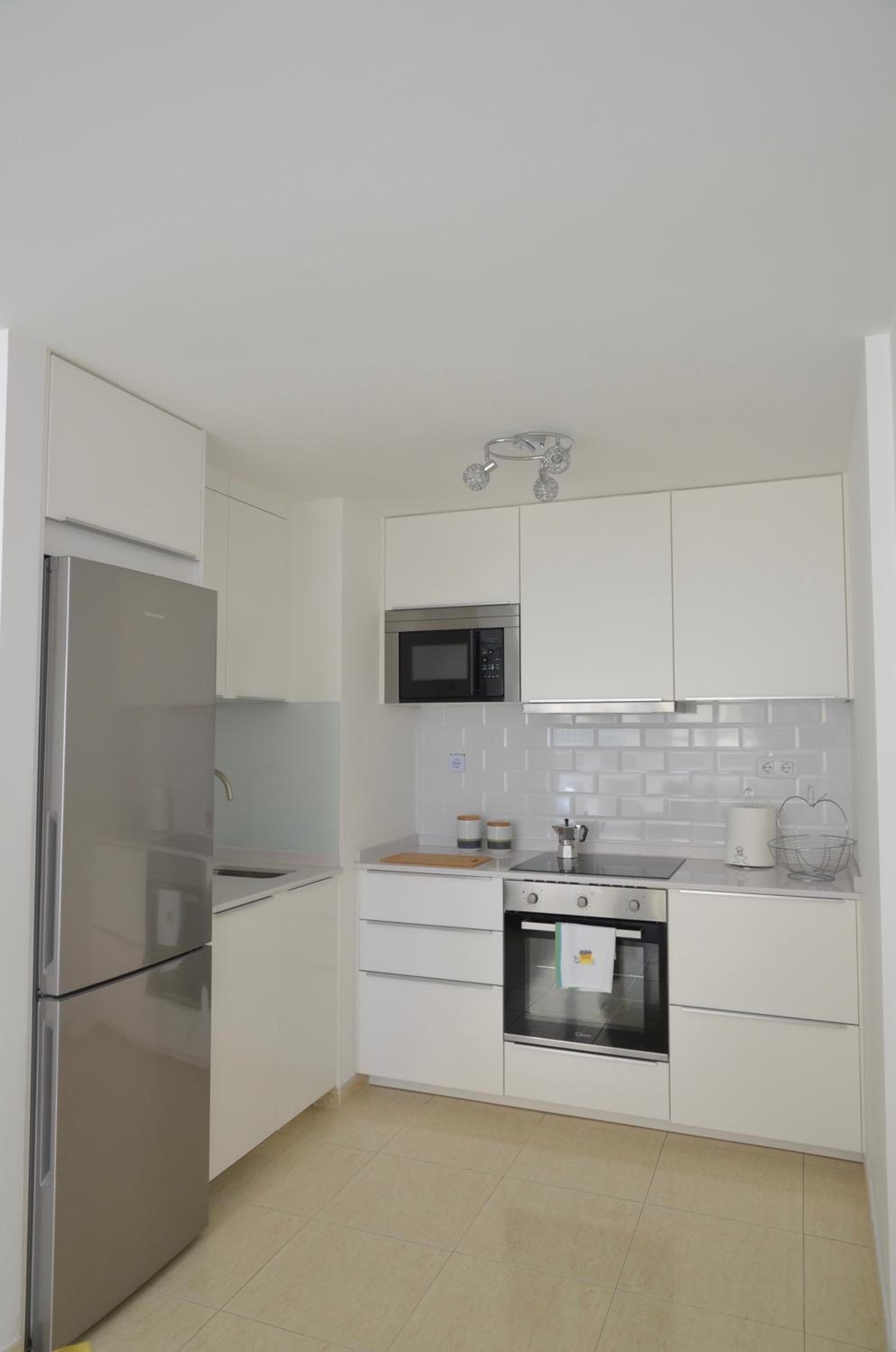 Apartment with Balcony - Photo 34