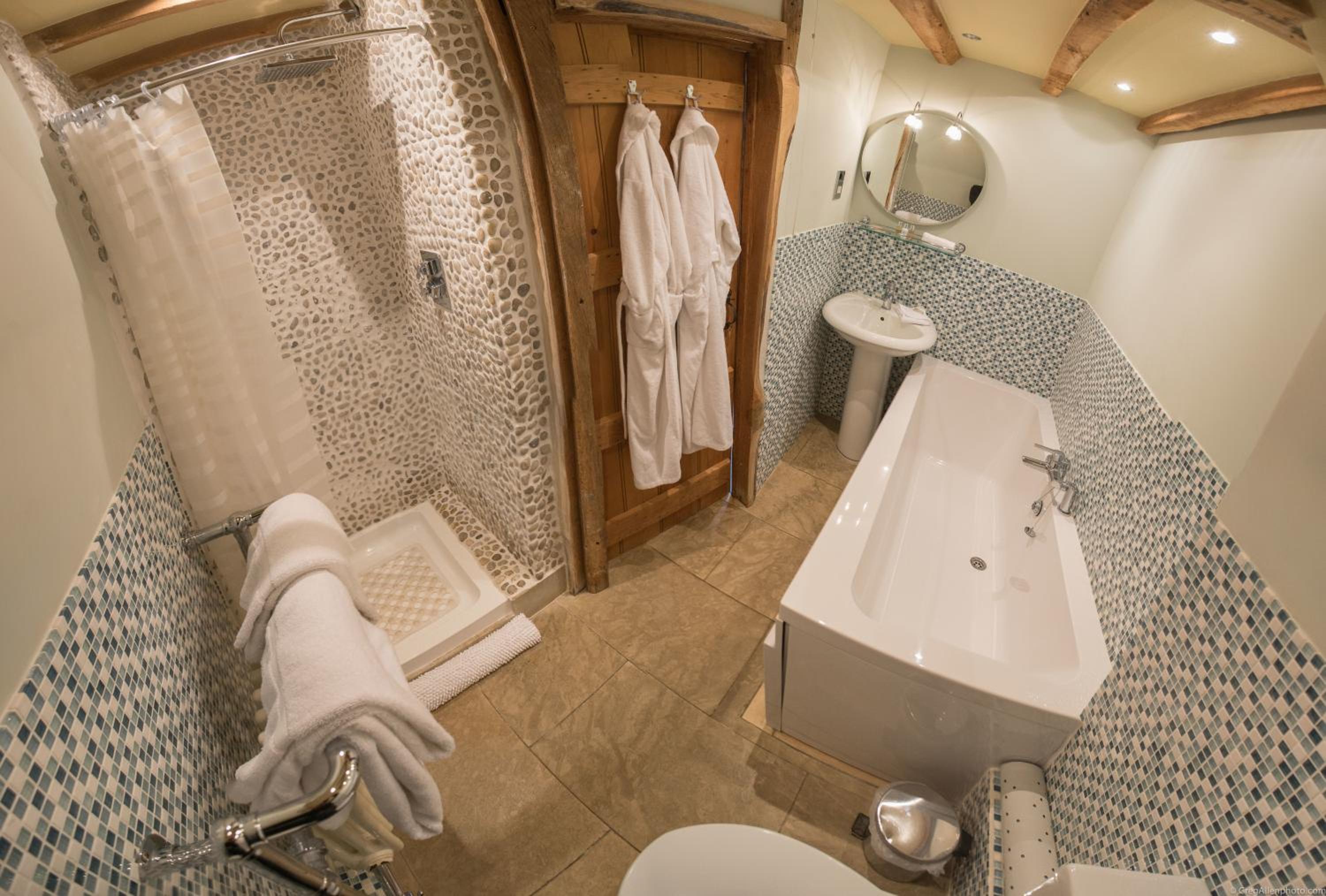 Superior King Room - Photo 2