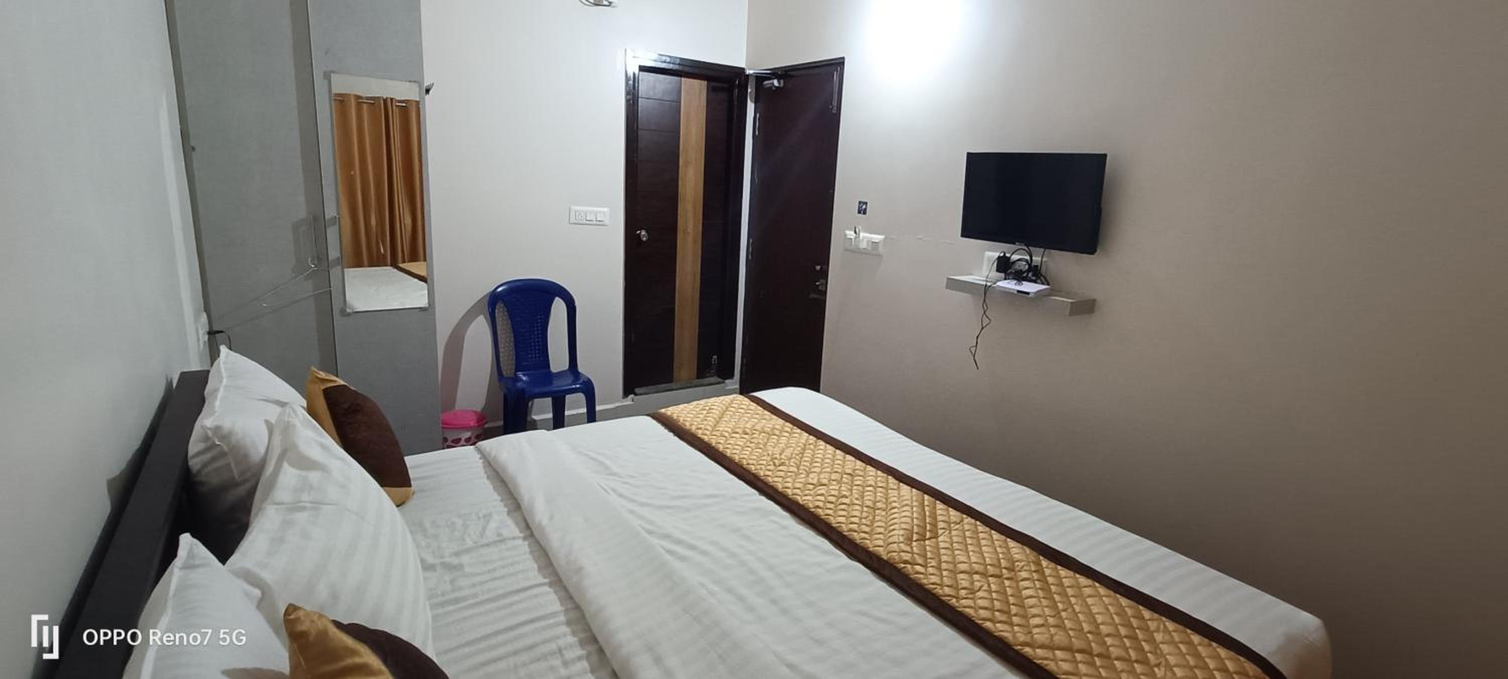 Deluxe Triple Room photo 2