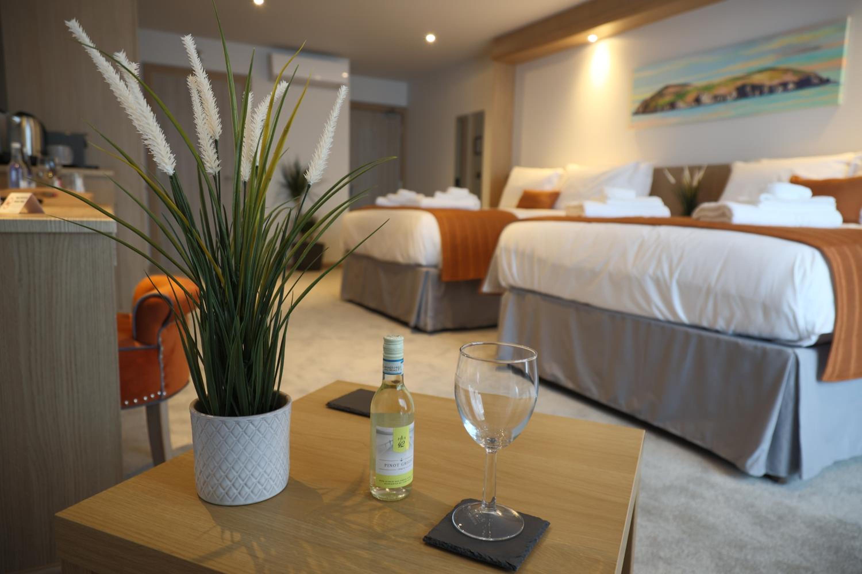 Superior Double or Twin Room with Sea View - Photo 11