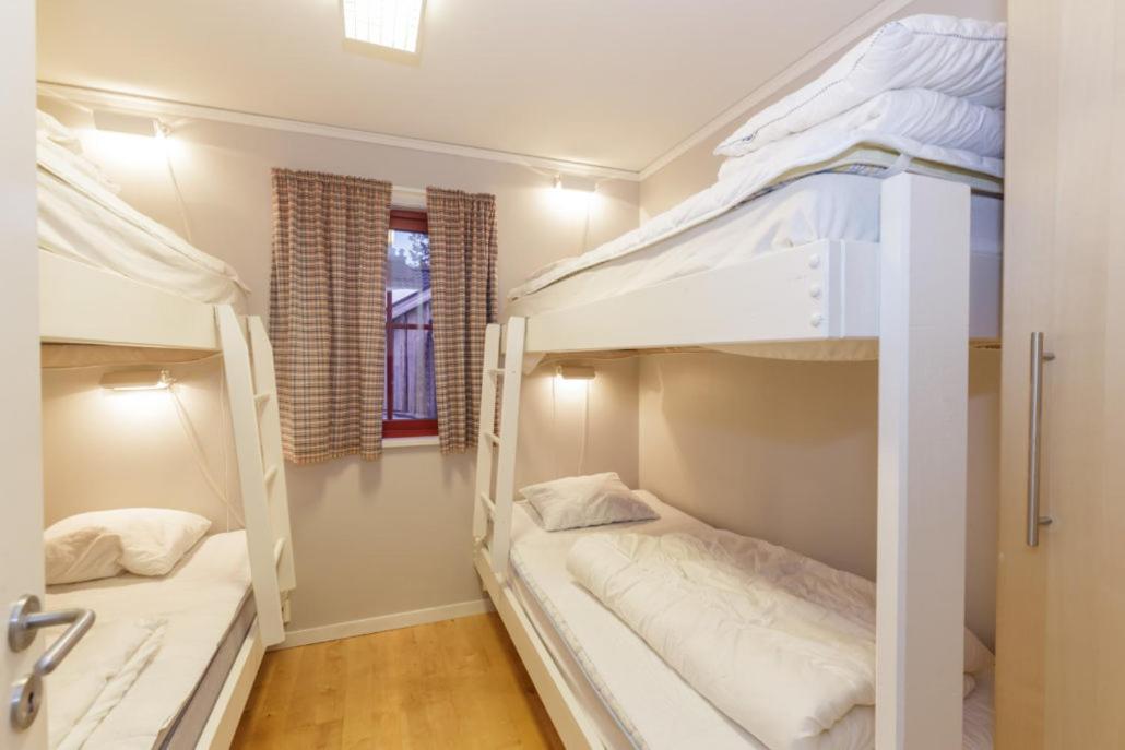 Two-Bedroom House photo 3