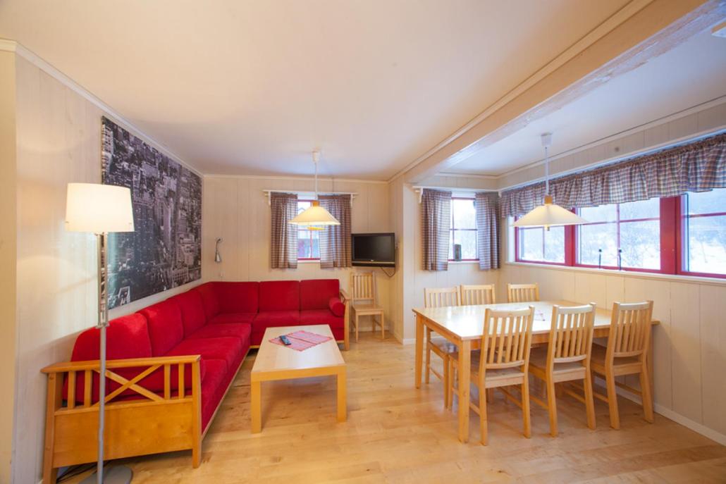Two-Bedroom House photo 2