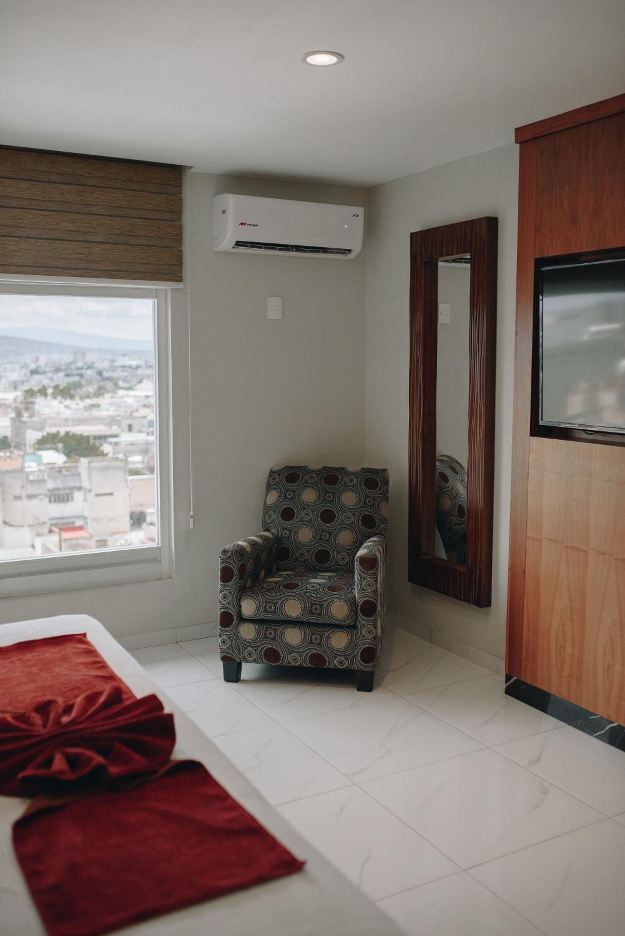 Superior King Room - With View - Photo 5