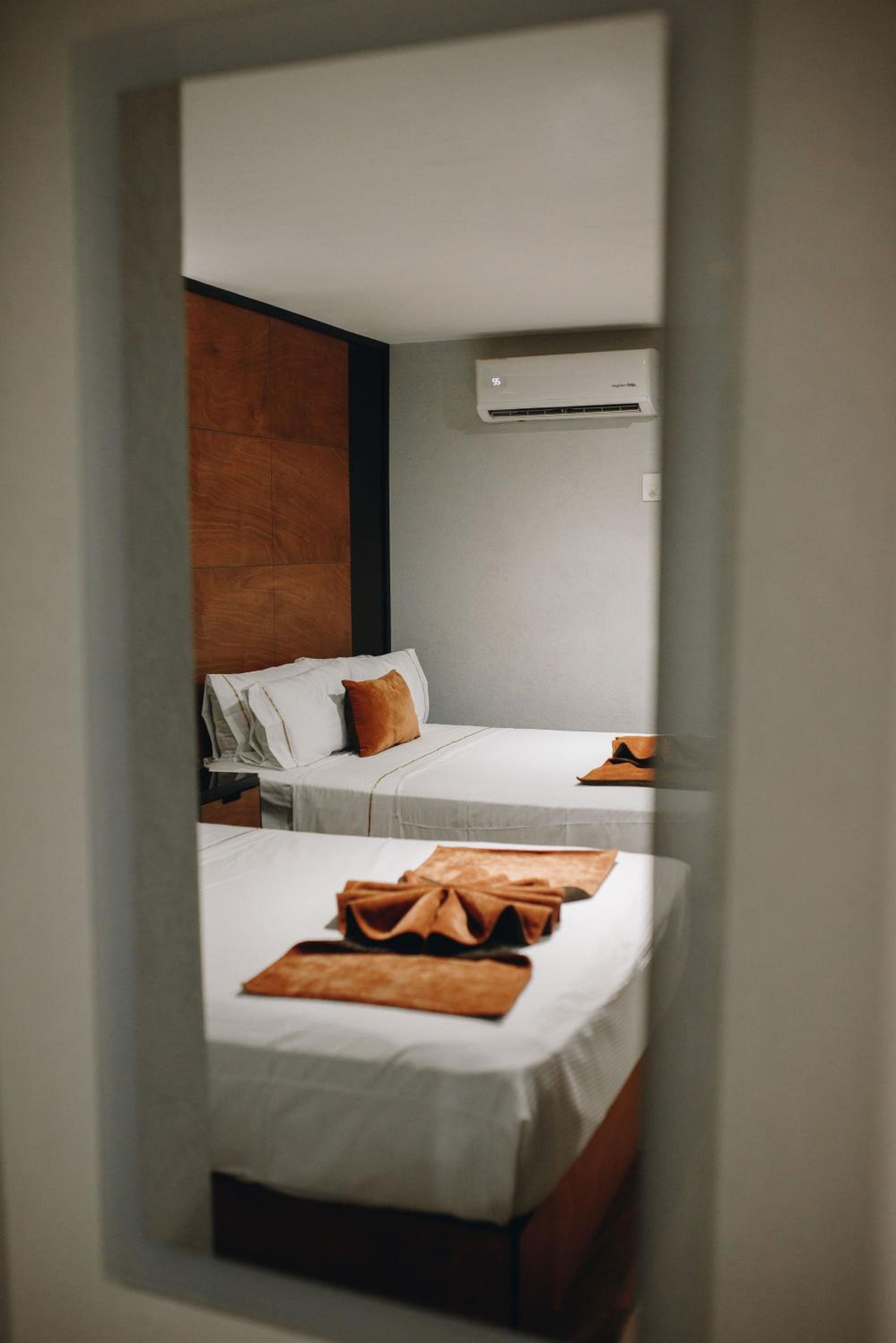 Standard Double Room with Two Double Beds - No view - Photo 13