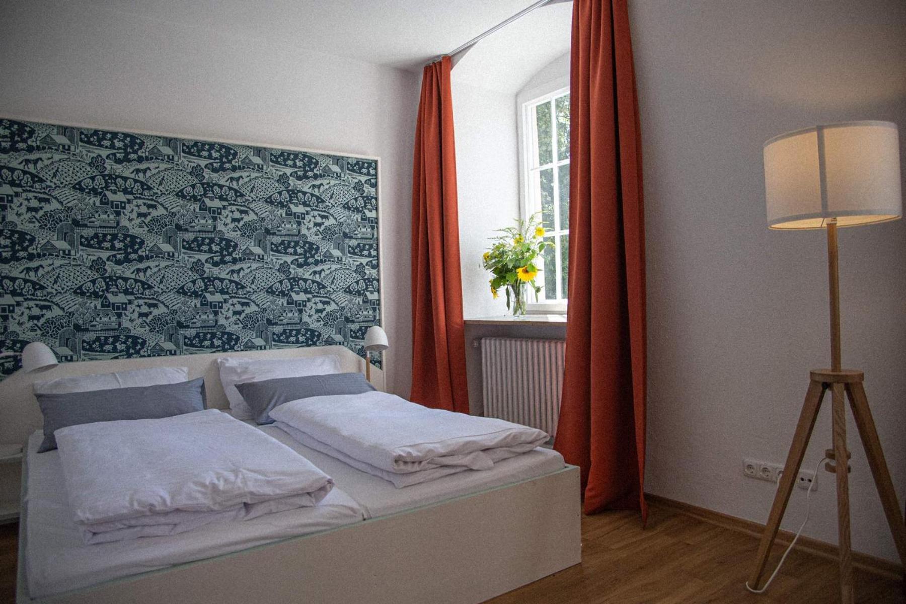 Suite - Photo 3