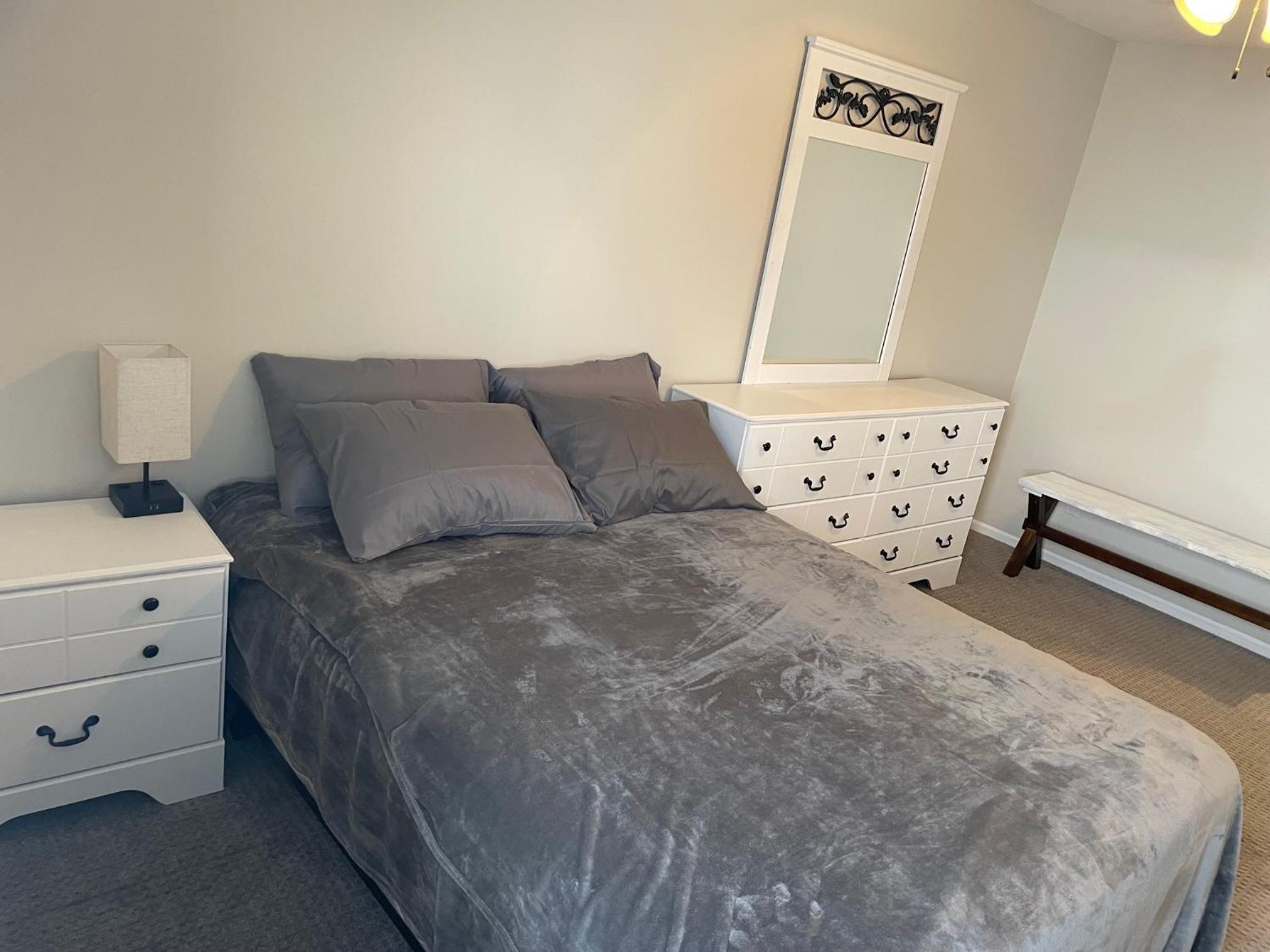 Four-Bedroom House photo 3