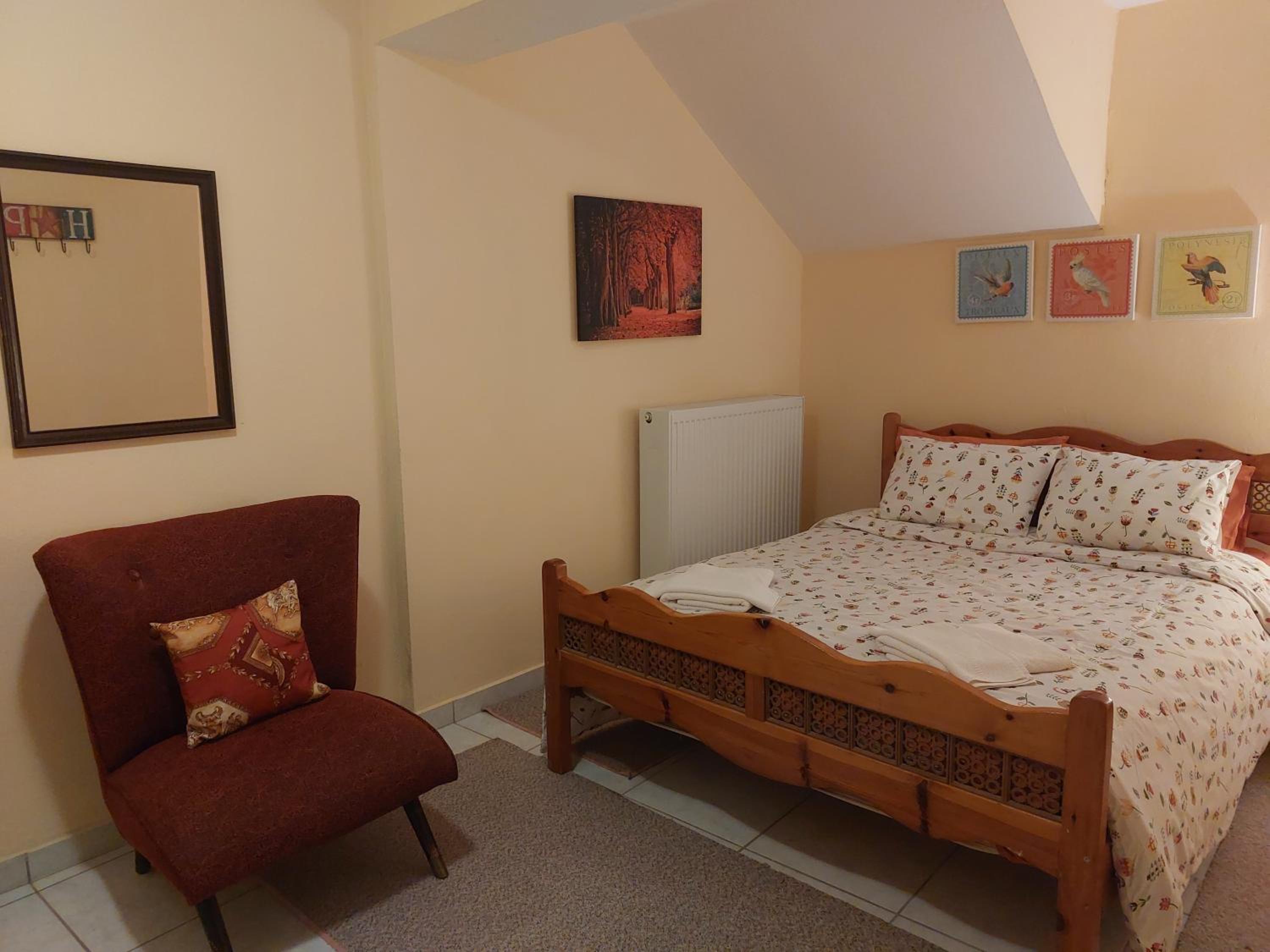 Four-Bedroom House photo 1