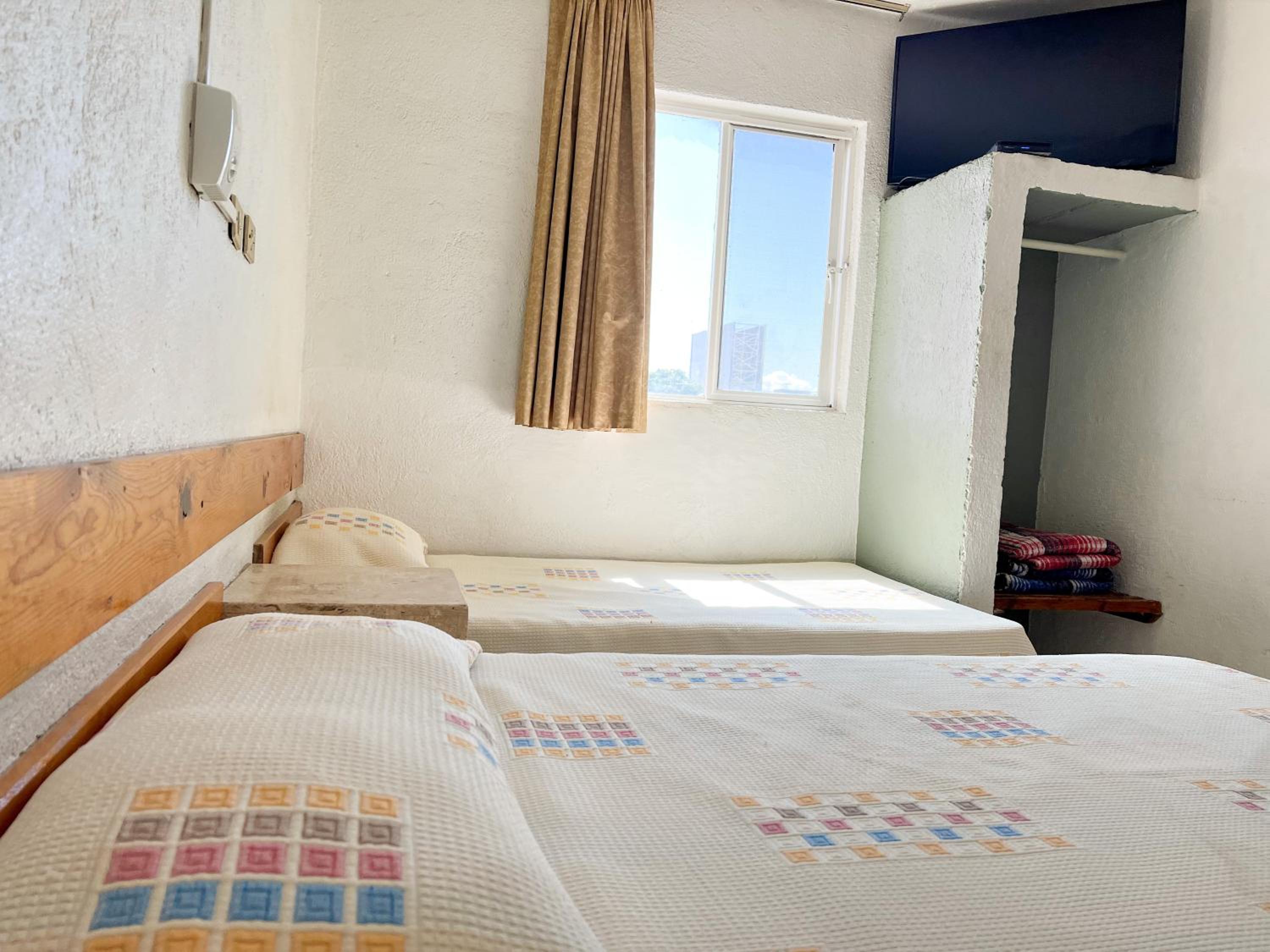 Double Room - Photo 2