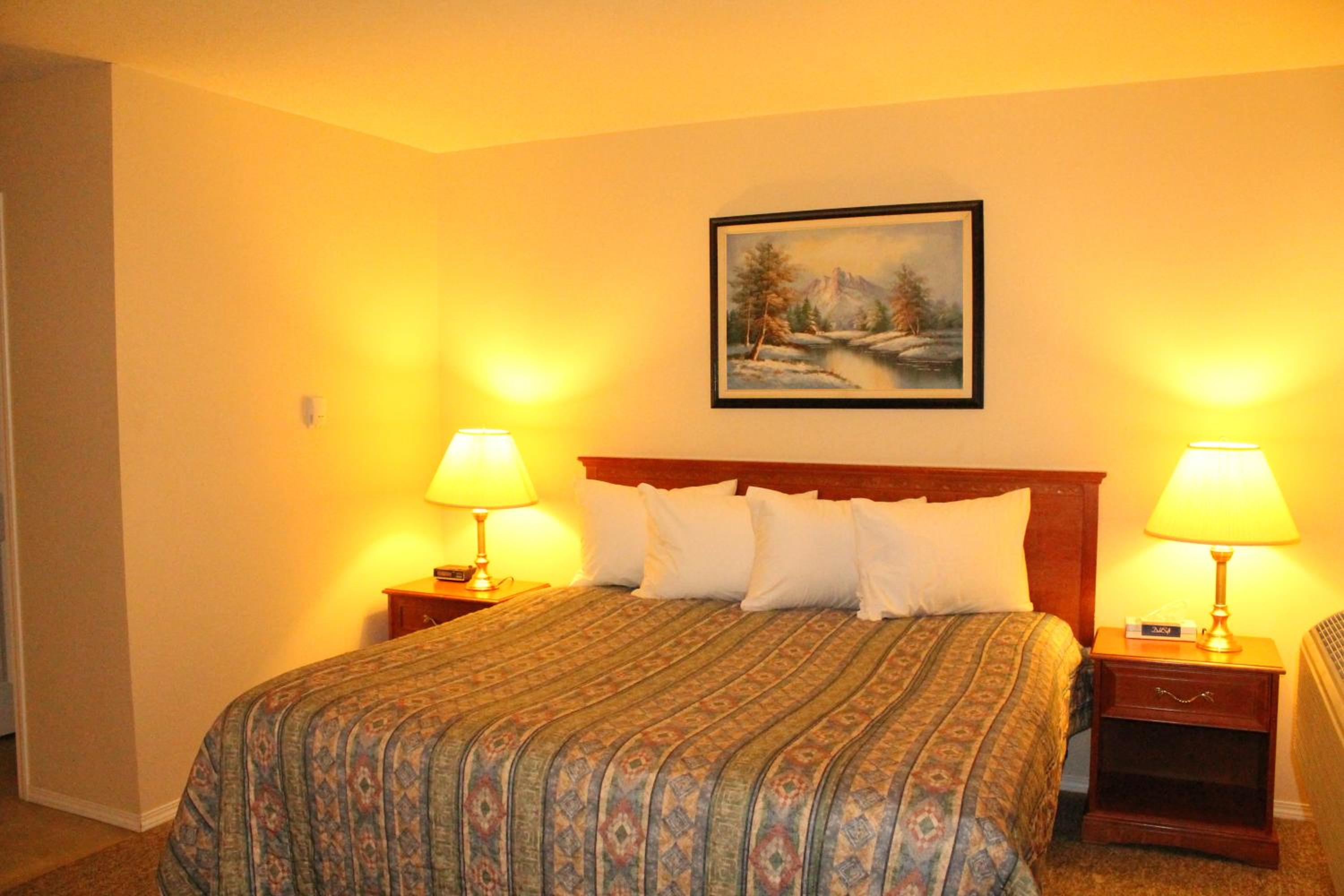 King Room - Non-Smoking photo 3