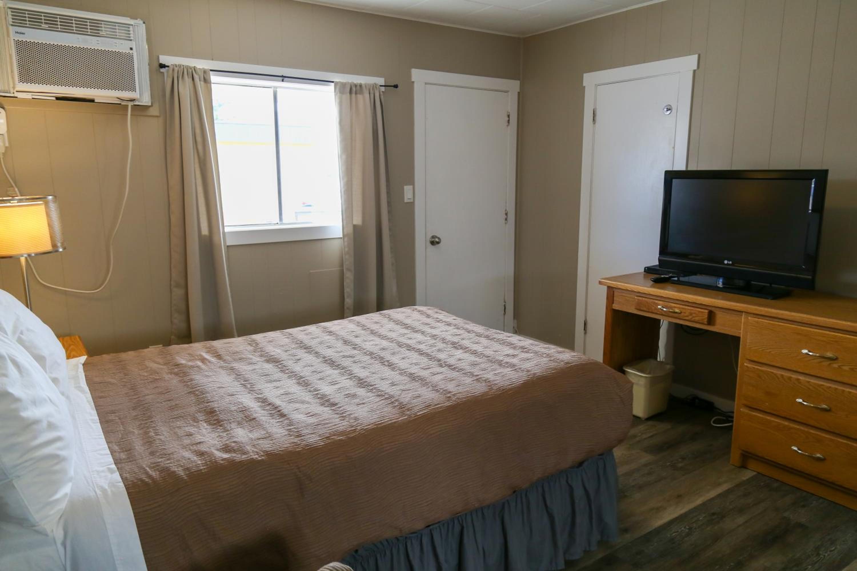 Standard Triple Room - Photo 1