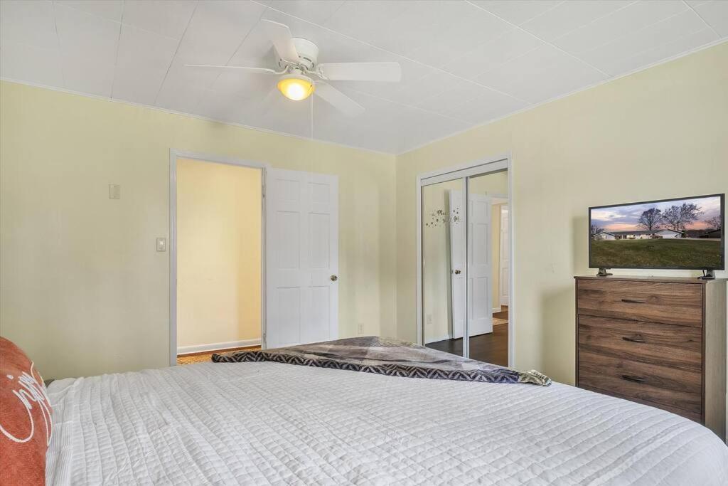 Four-Bedroom House photo 1