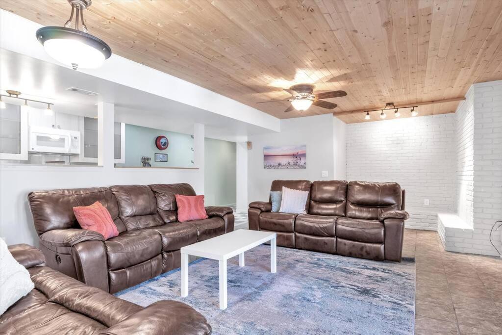Four-Bedroom House photo 3