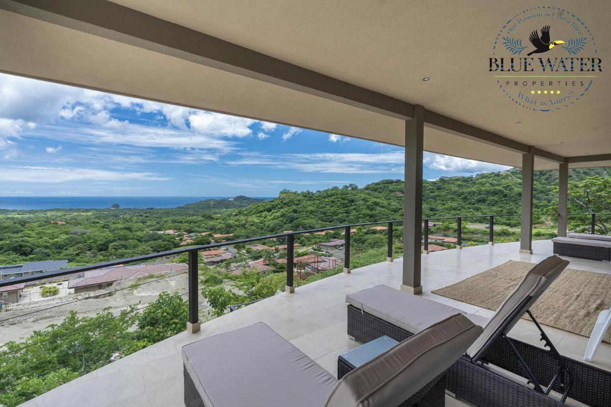 Six-Bedroom Holiday Home photo 1