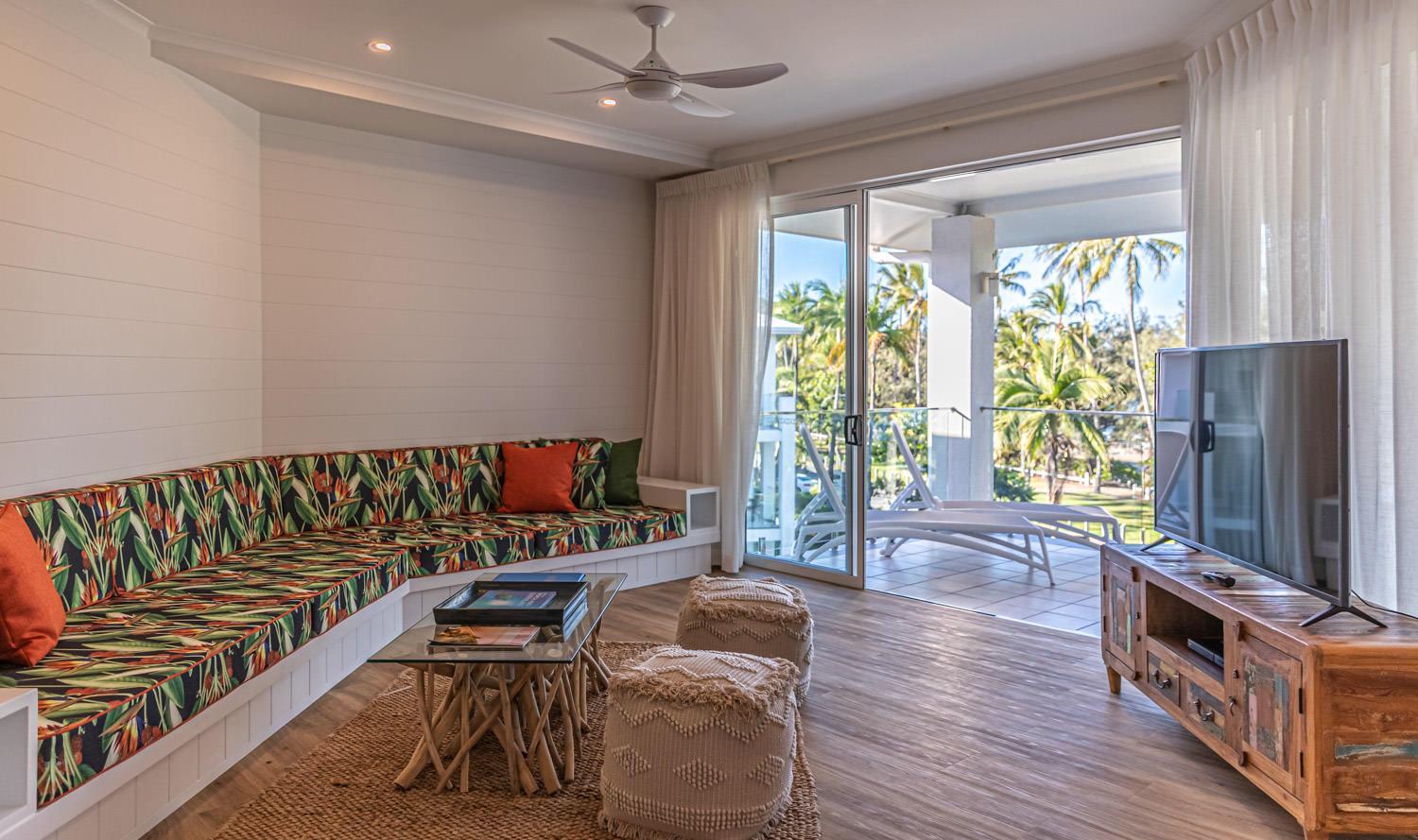Deluxe Two-Bedroom Apartment with Ocean View
