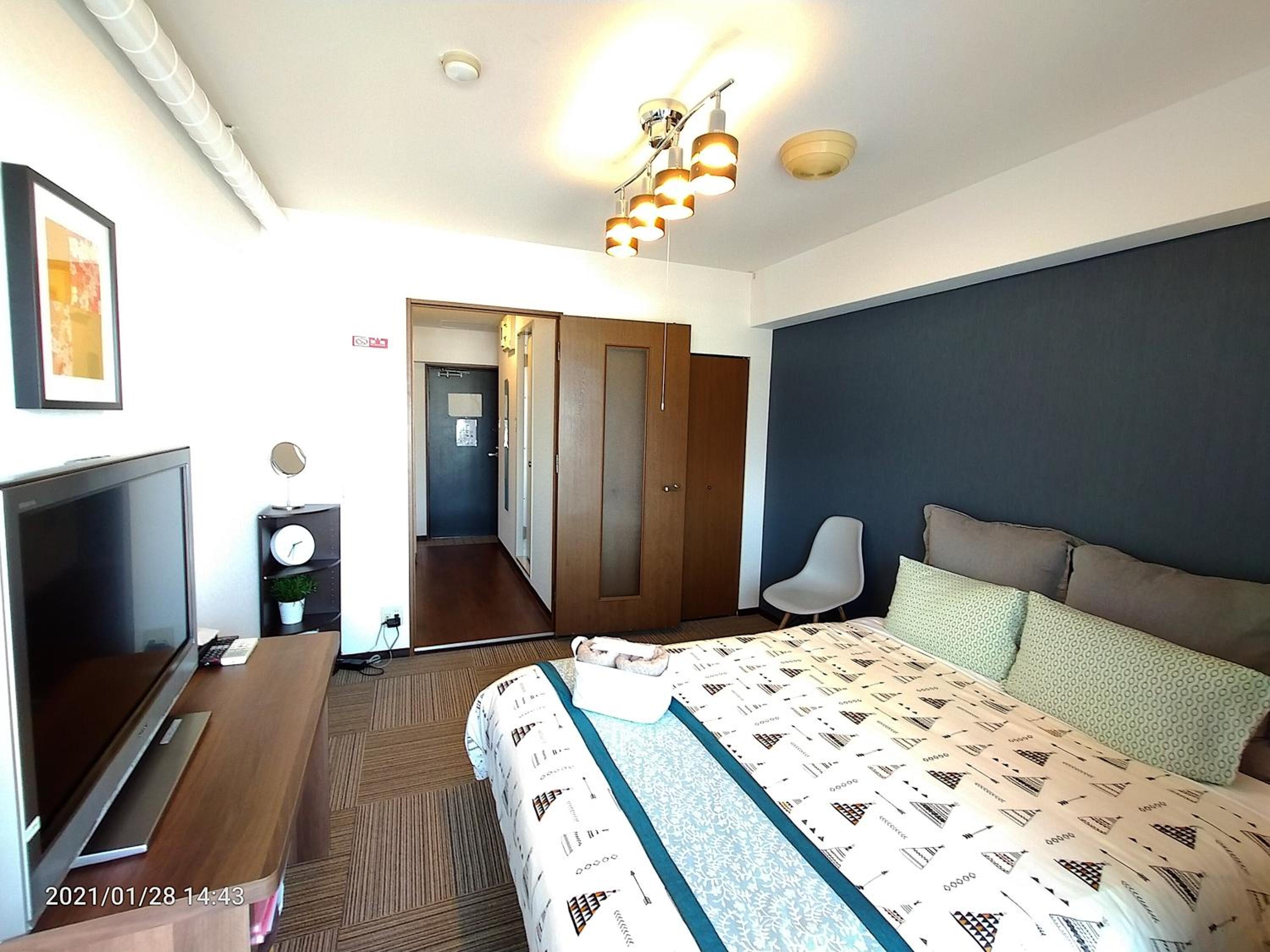 Double Bed Room with Balcony (2 Adults + 1 Child) 1104 - Photo 3