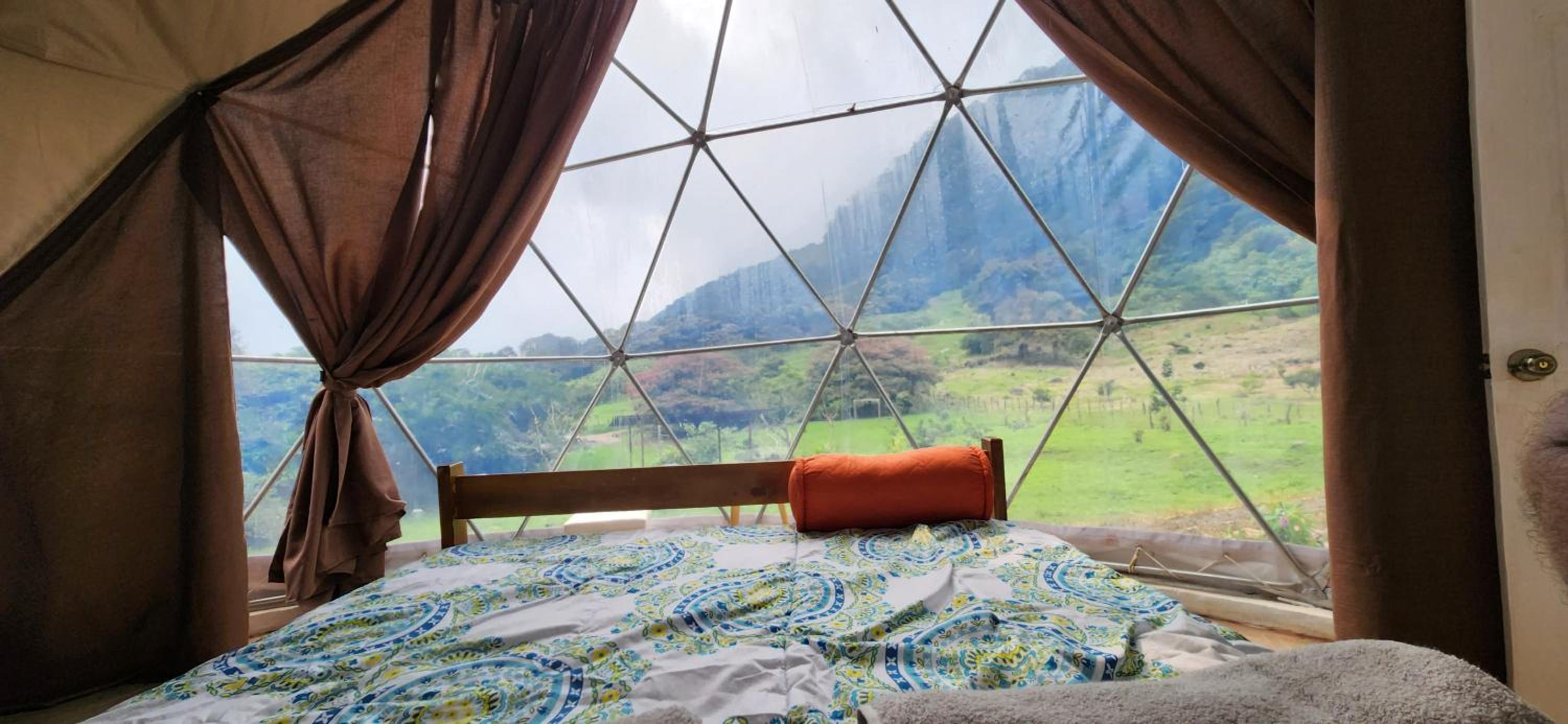 Double Room with Mountain View - Photo 9