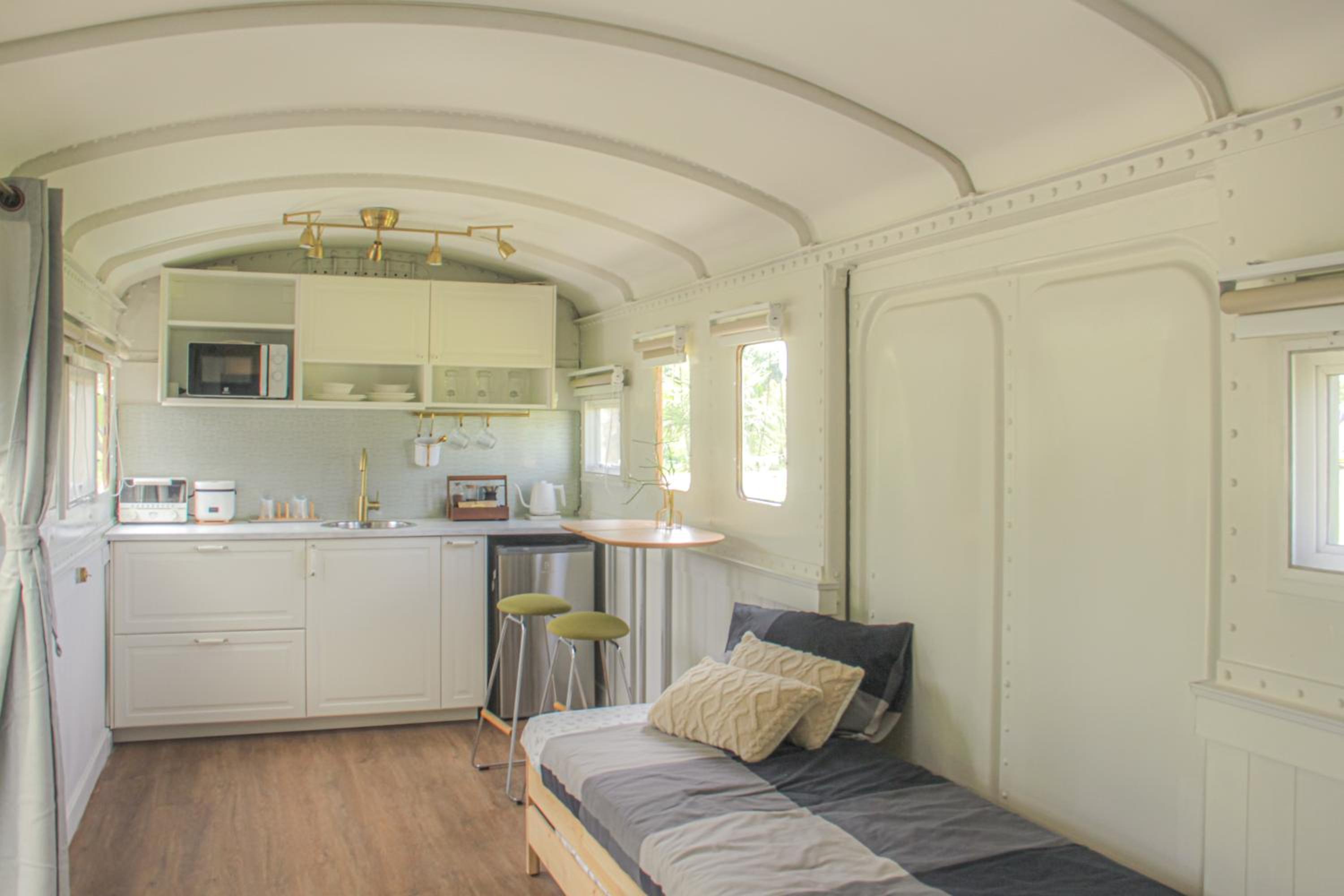 Suite with Mountain View - Photo 4