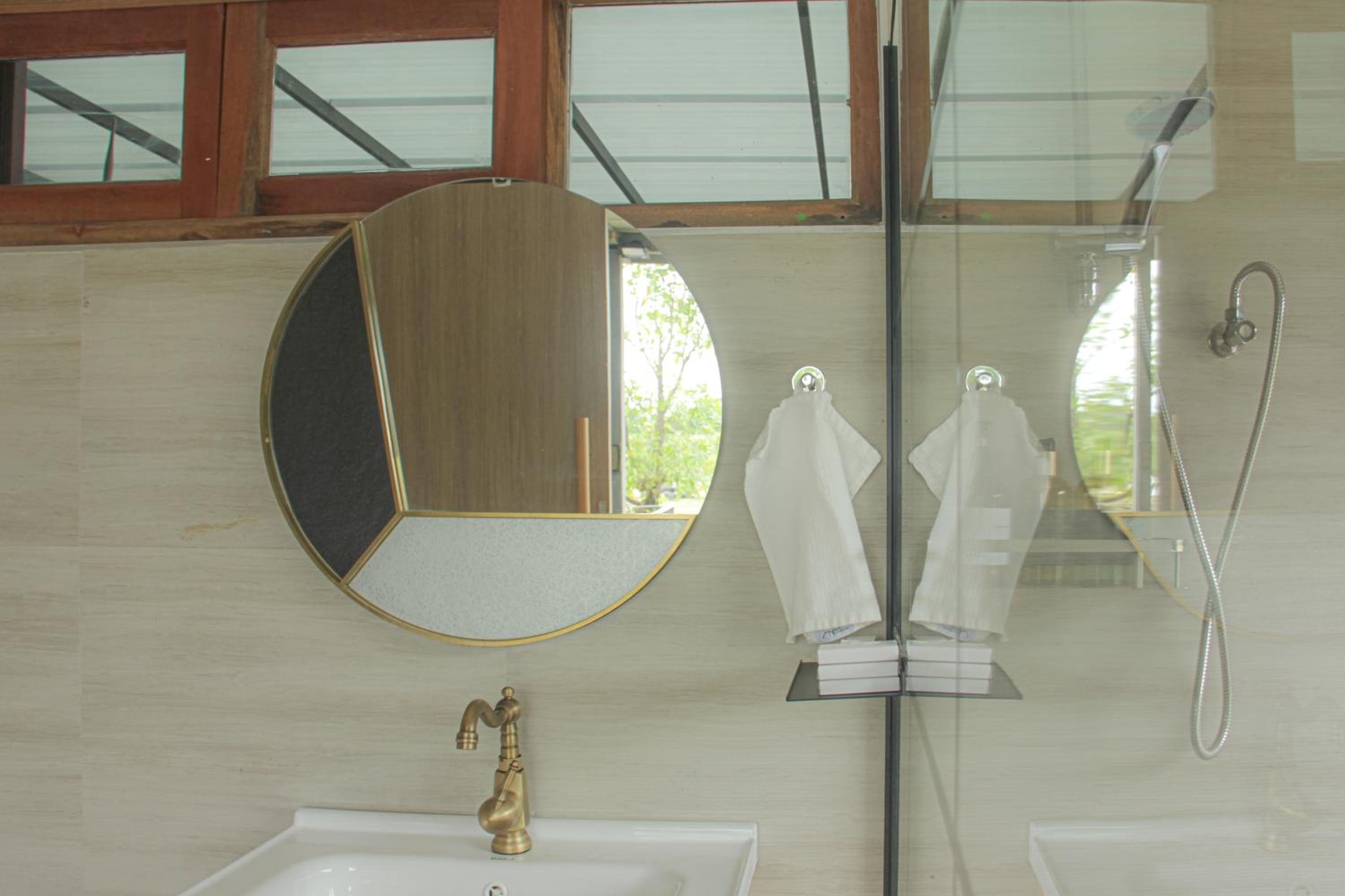 Suite with Mountain View - Photo 19