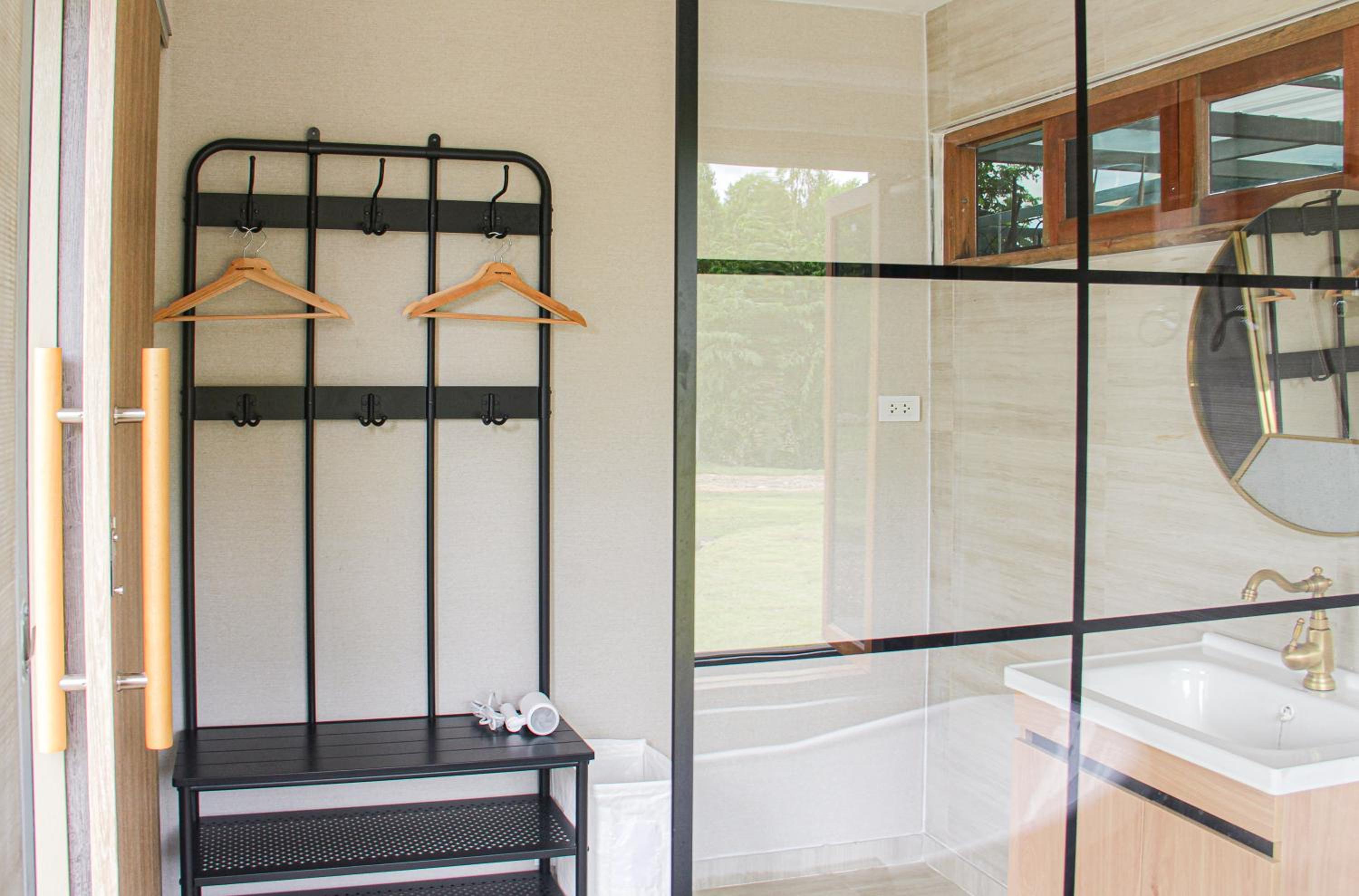Suite with Mountain View - Photo 26