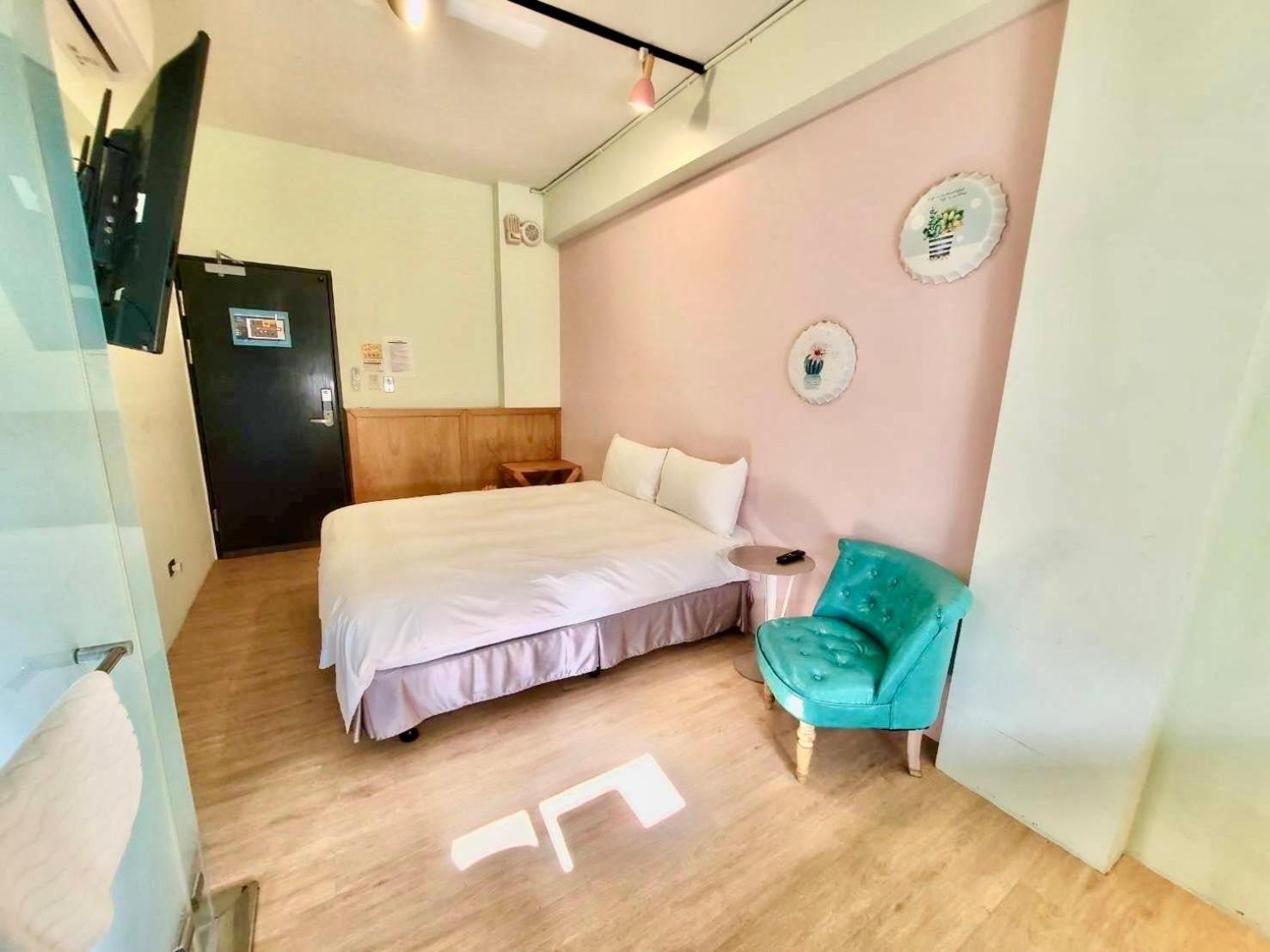 Standard Double Room photo 3